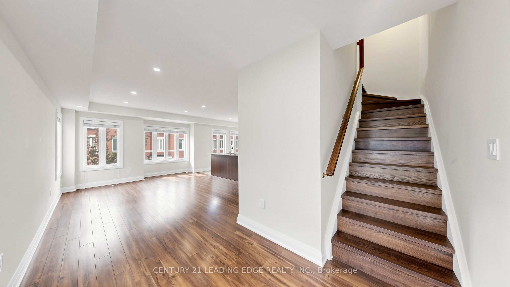 320 John Street 202 Property Photo 22
