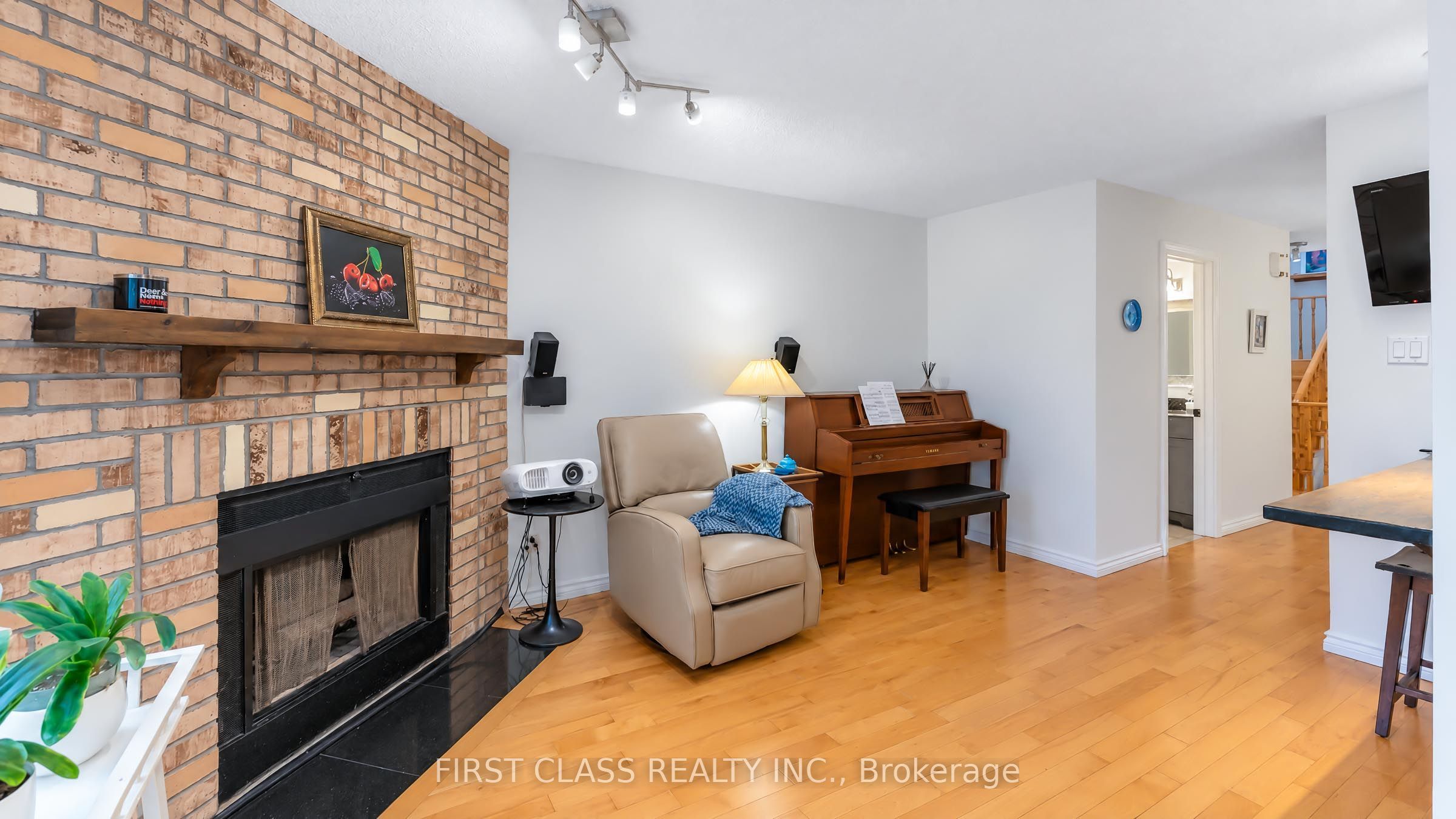 48 Cottonwood Court Property Photo 11