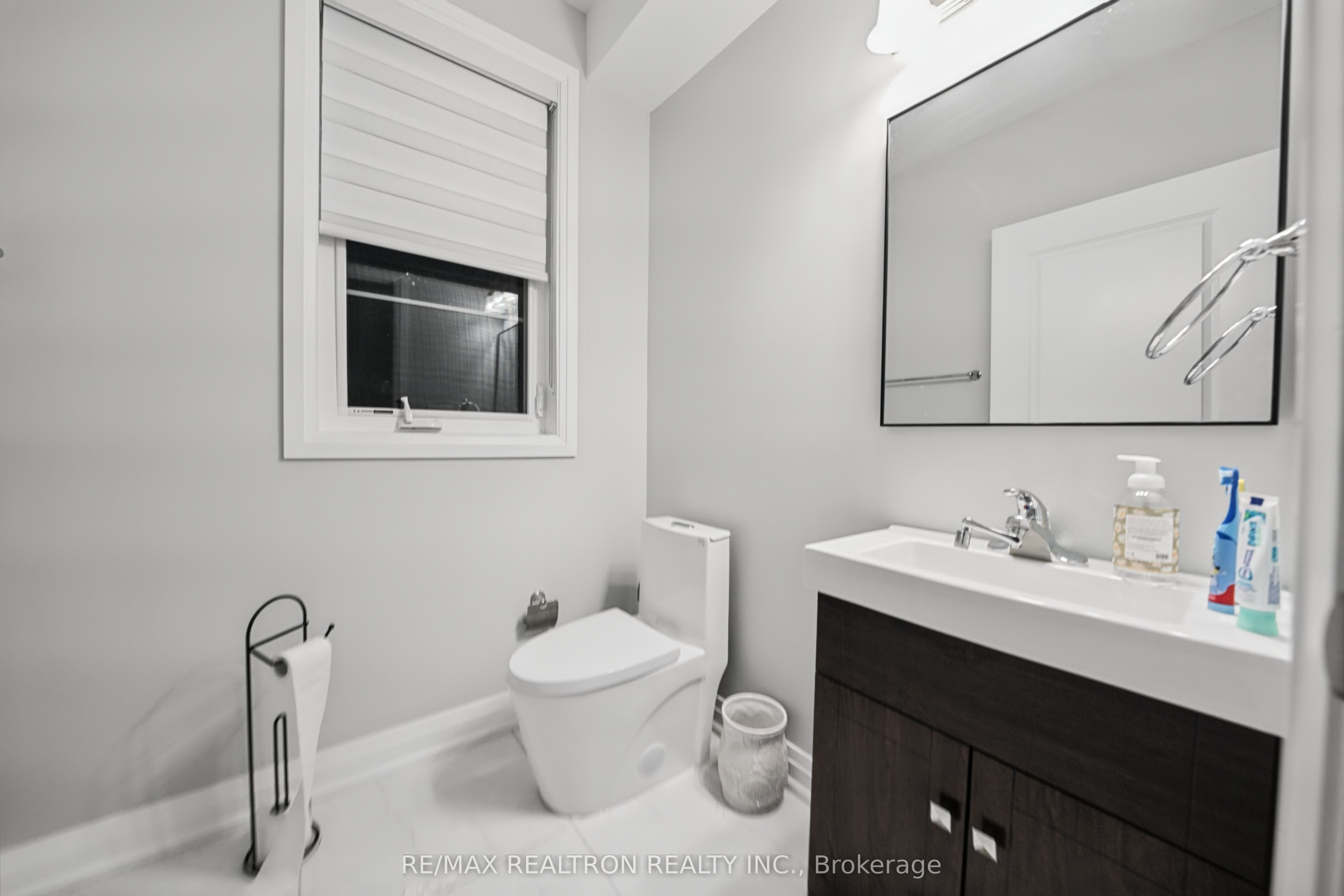 260 Eagle Street 10 Property Photo 13