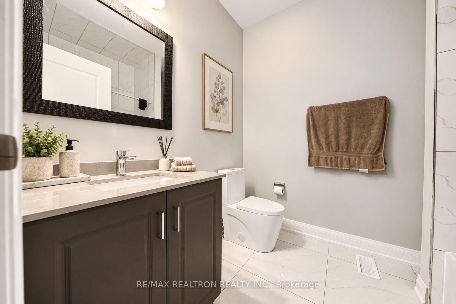260 Eagle Street 10 Property Photo 23