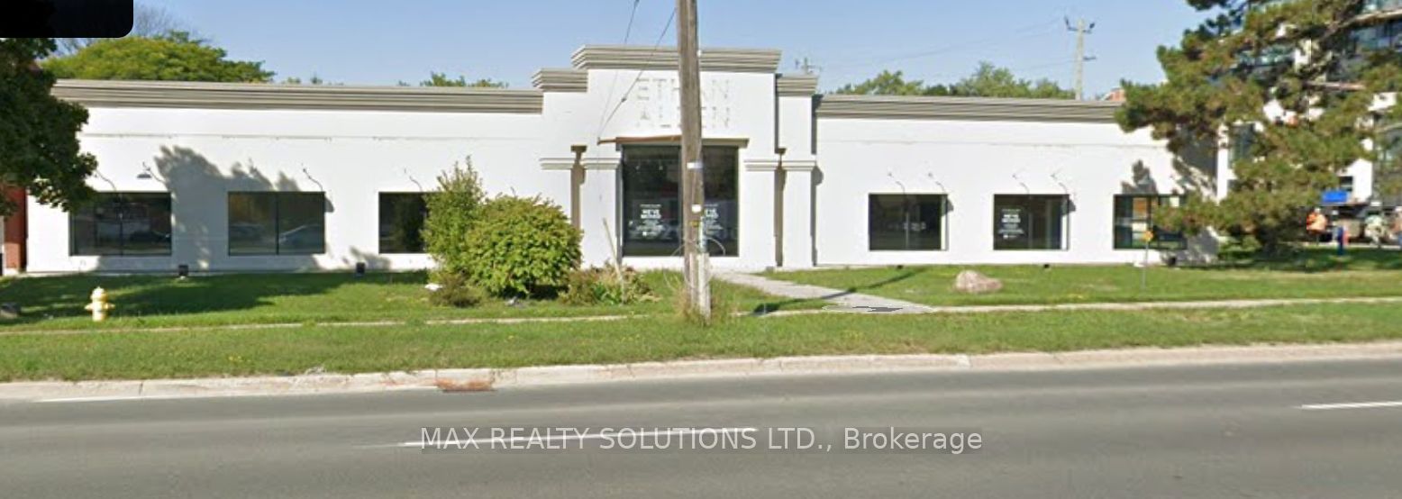 8134 Yonge Street B Property Photo 2