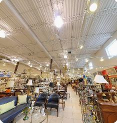 8134 Yonge Street Property Photo 4