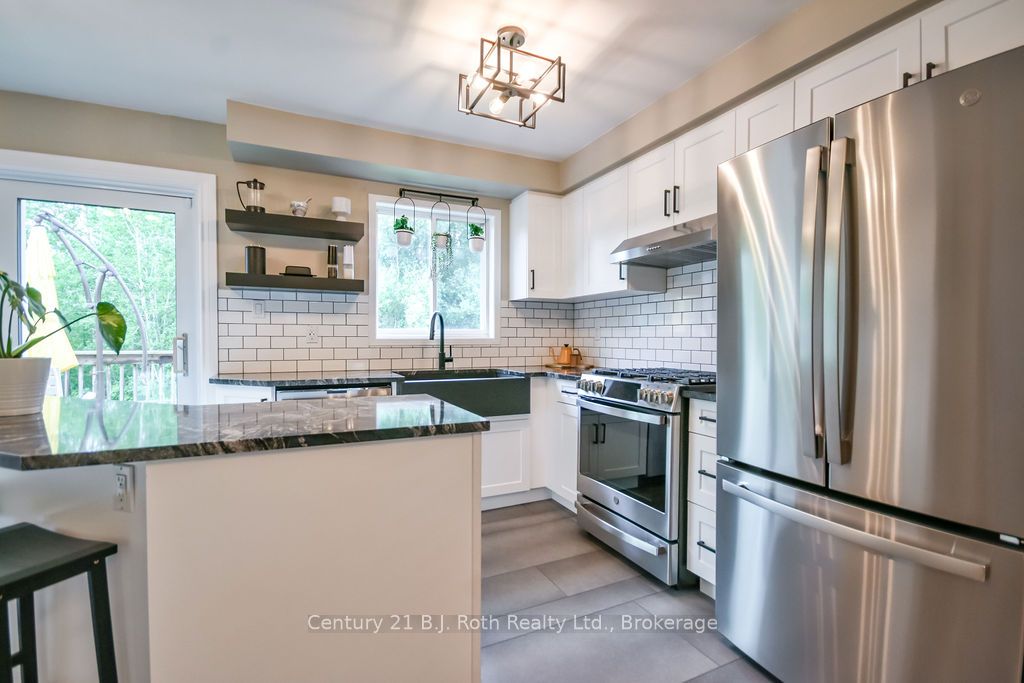 1117 Corrie Street Property Photo 11