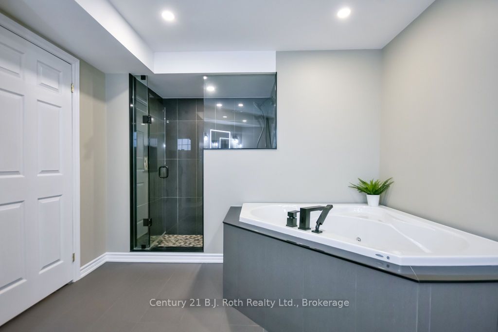 1117 Corrie Street Property Photo 37