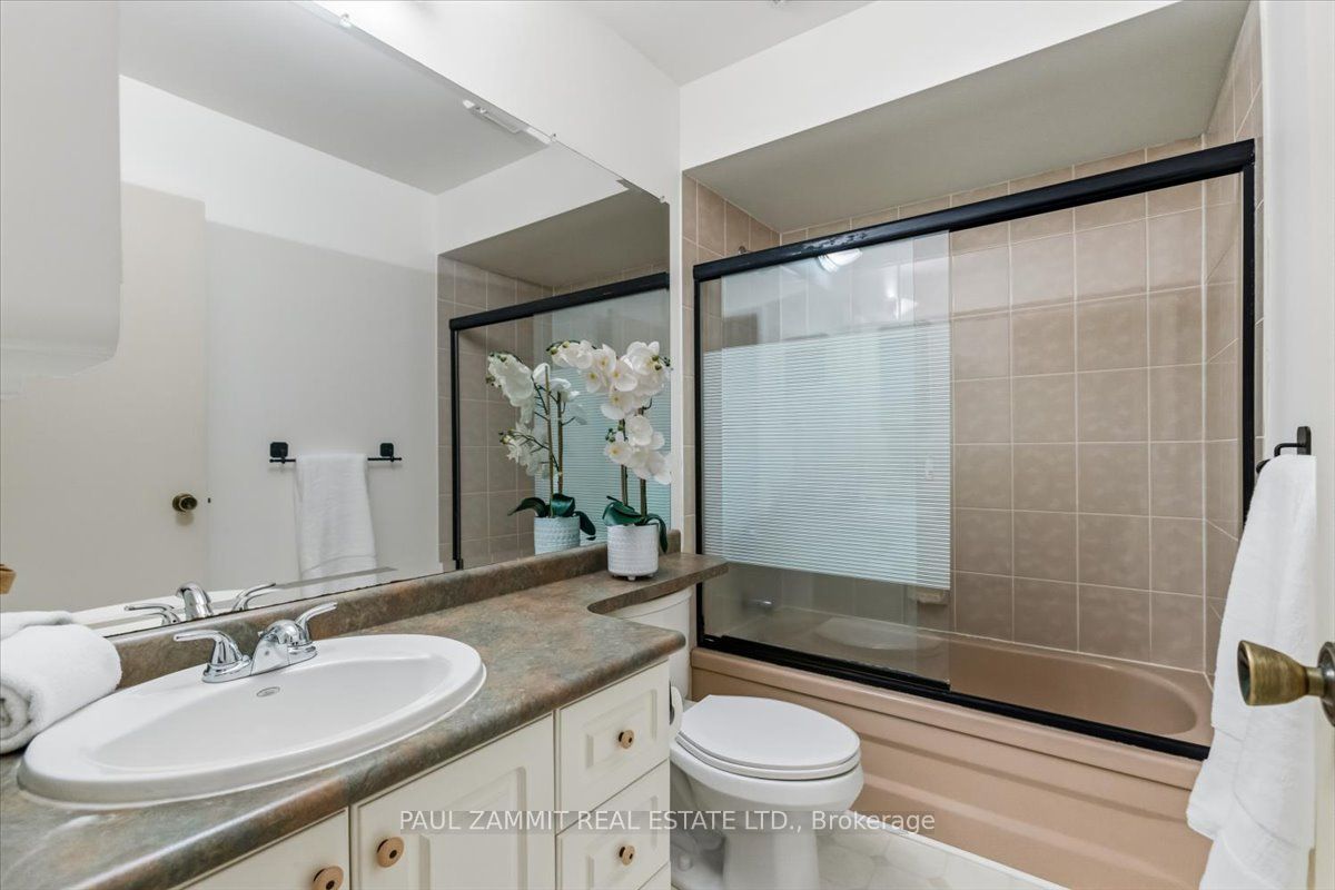 25 Lilac Avenue Property Photo 23