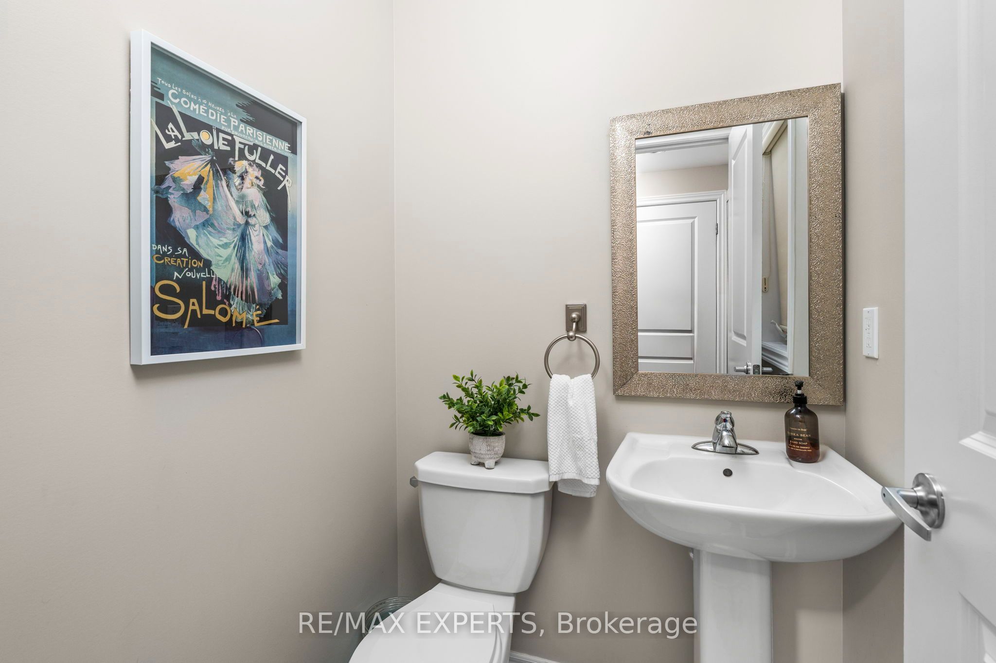 22 Garyscholl Road Property Photo 20