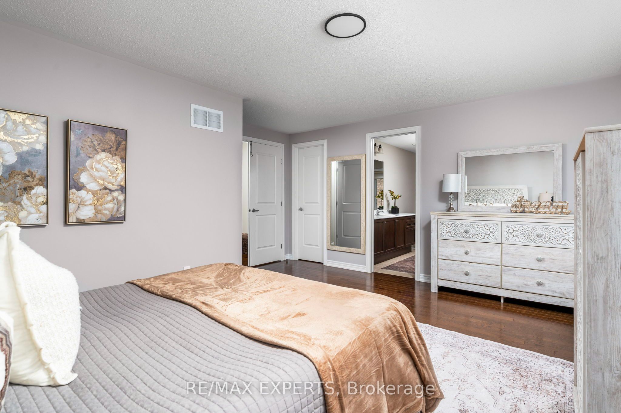 22 Garyscholl Road Property Photo 24