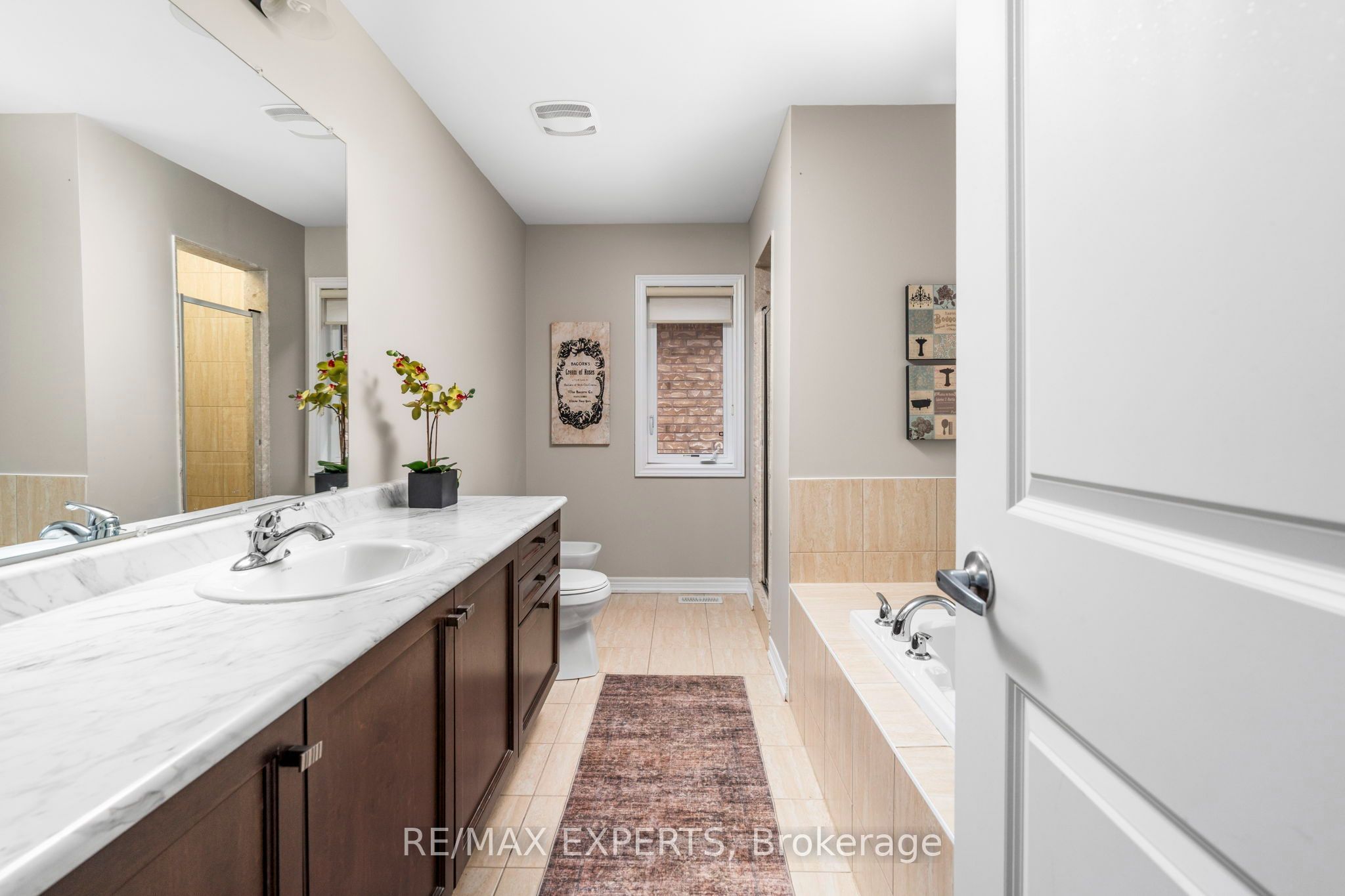 22 Garyscholl Road Property Photo 25