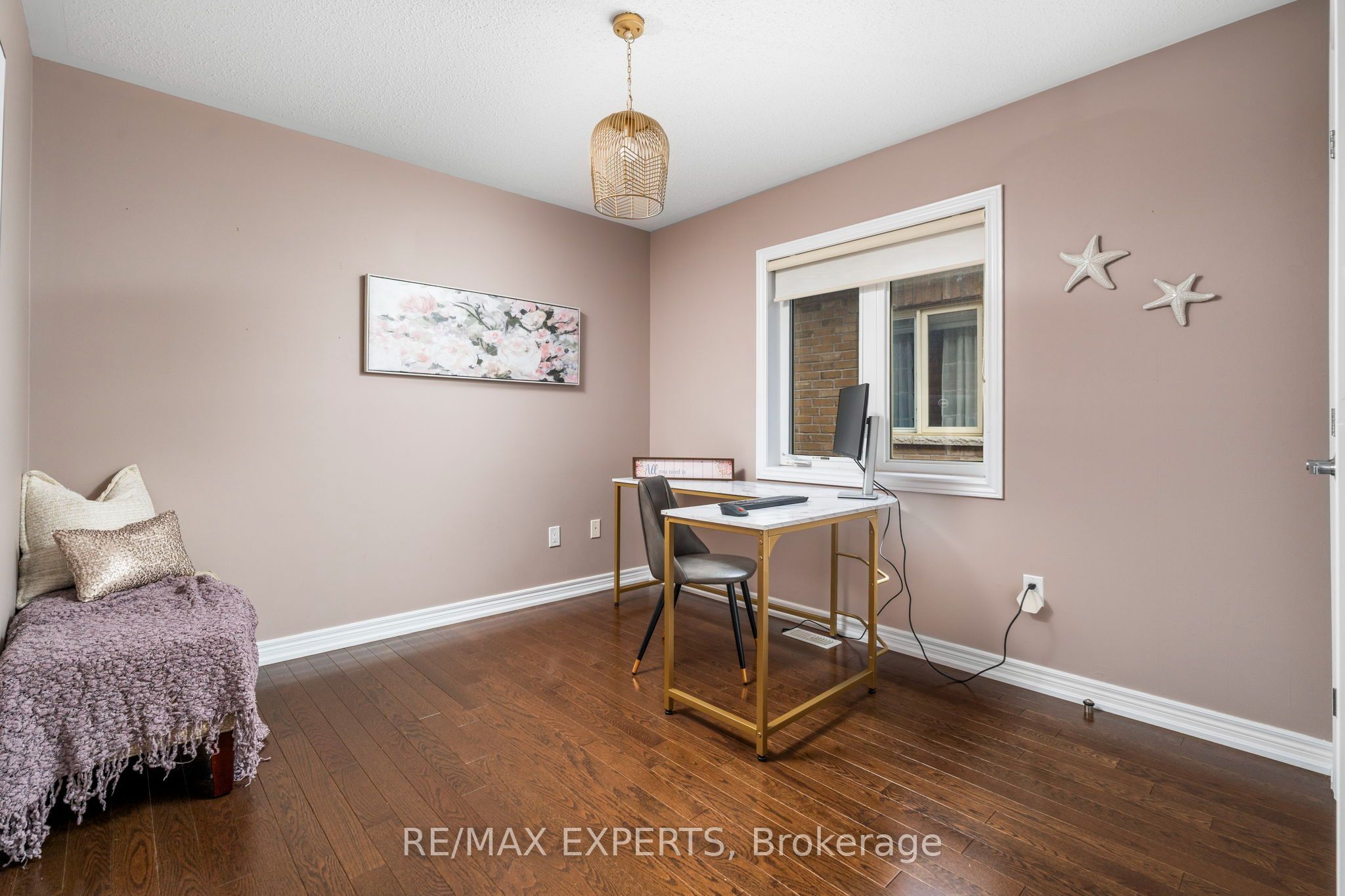 22 Garyscholl Road Property Photo 31