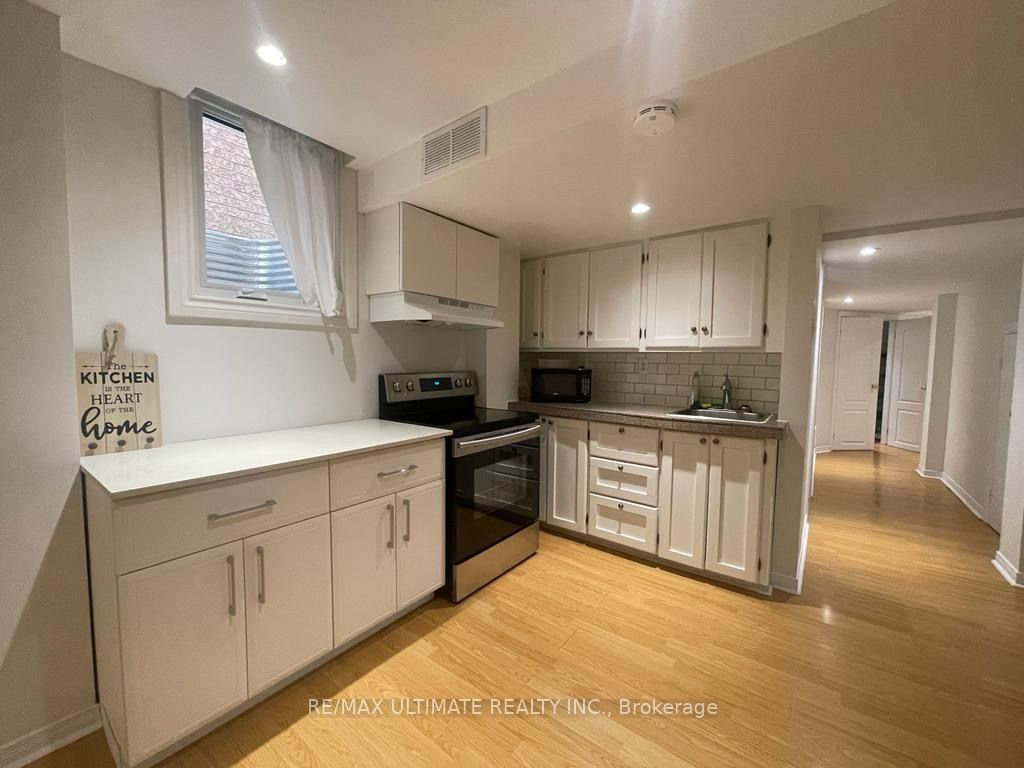 101 Convoy Crescent Property Photo 12