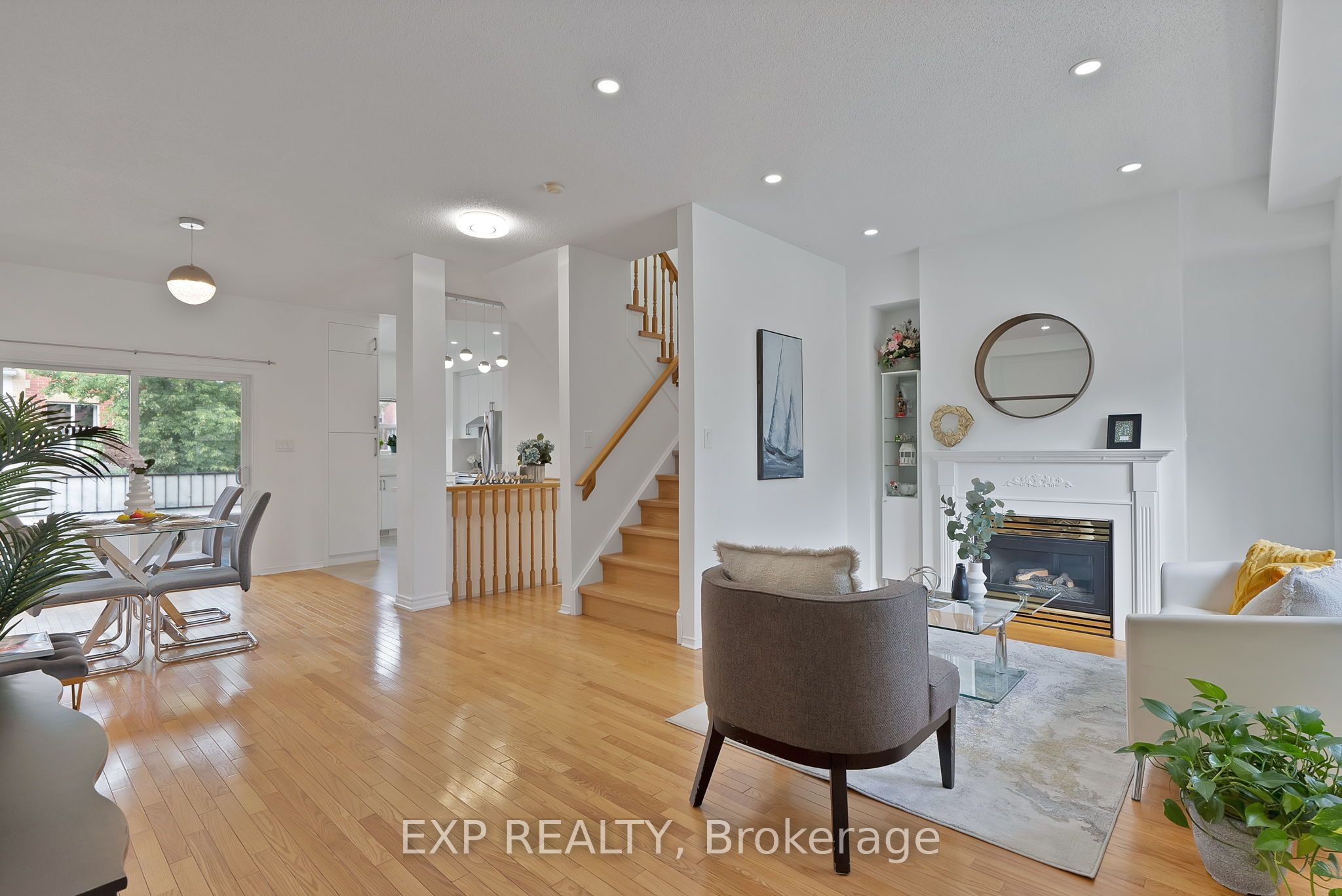 11 Maple Park Way Property Photo 10