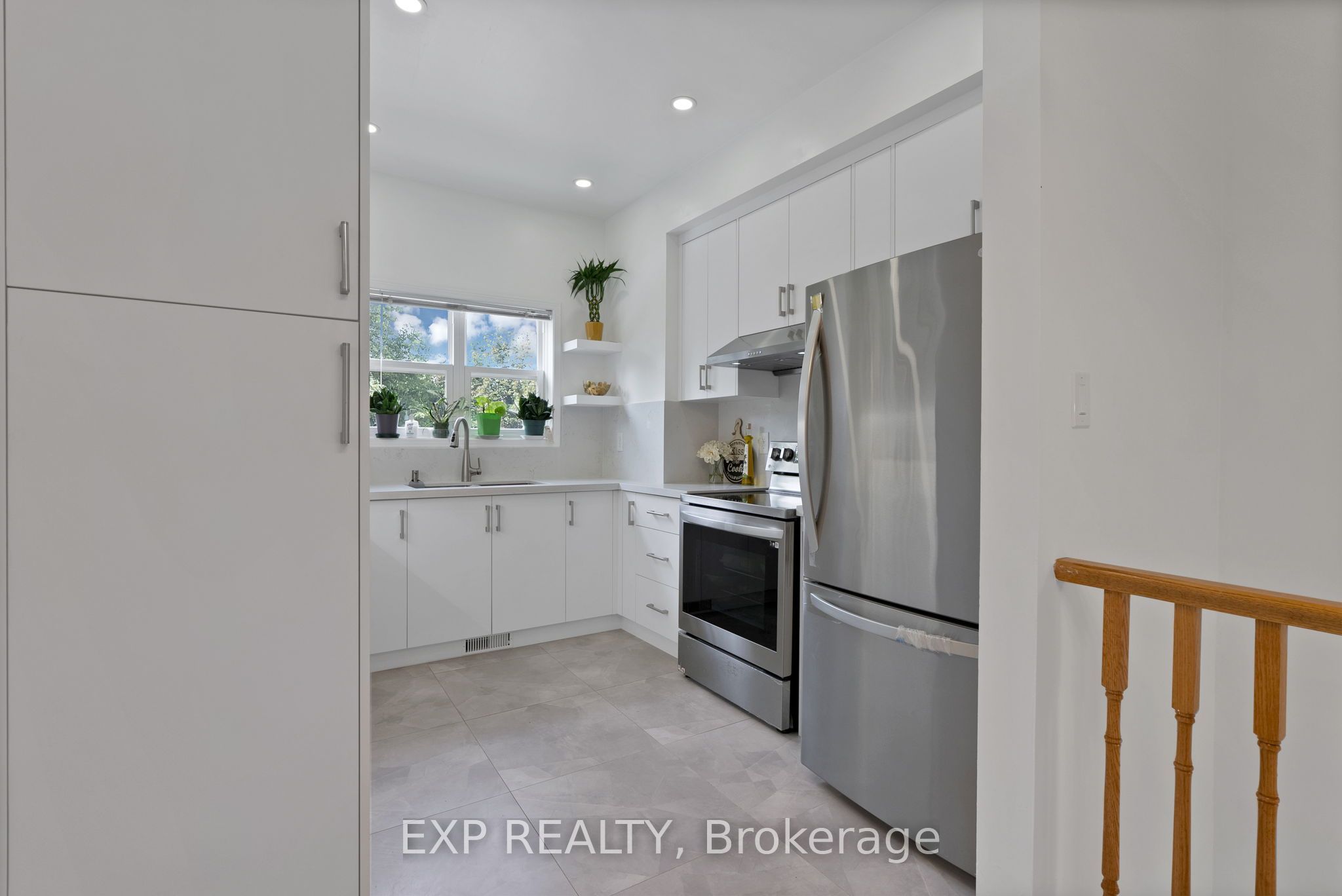 11 Maple Park Way Property Photo 17