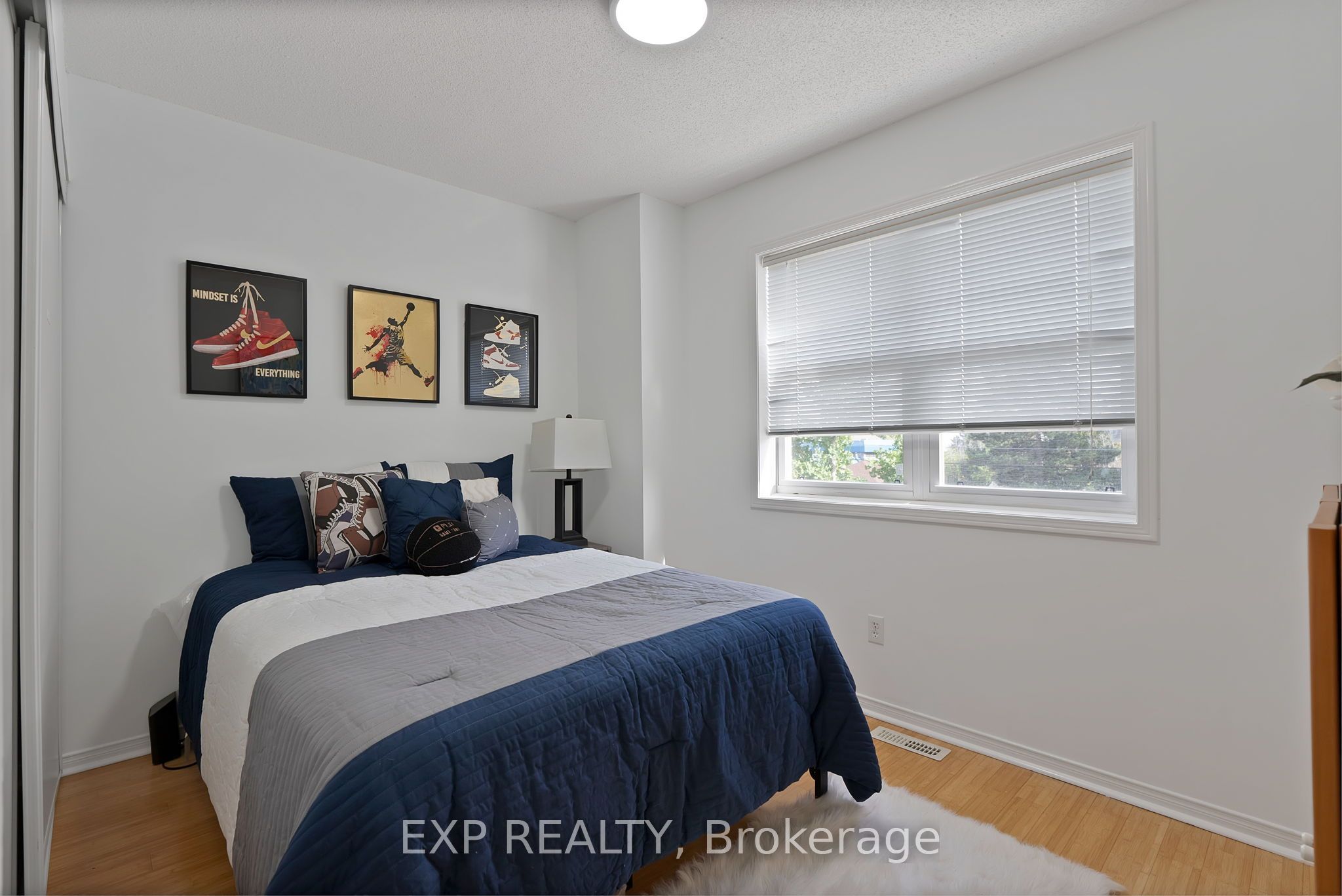 11 Maple Park Way Property Photo 27