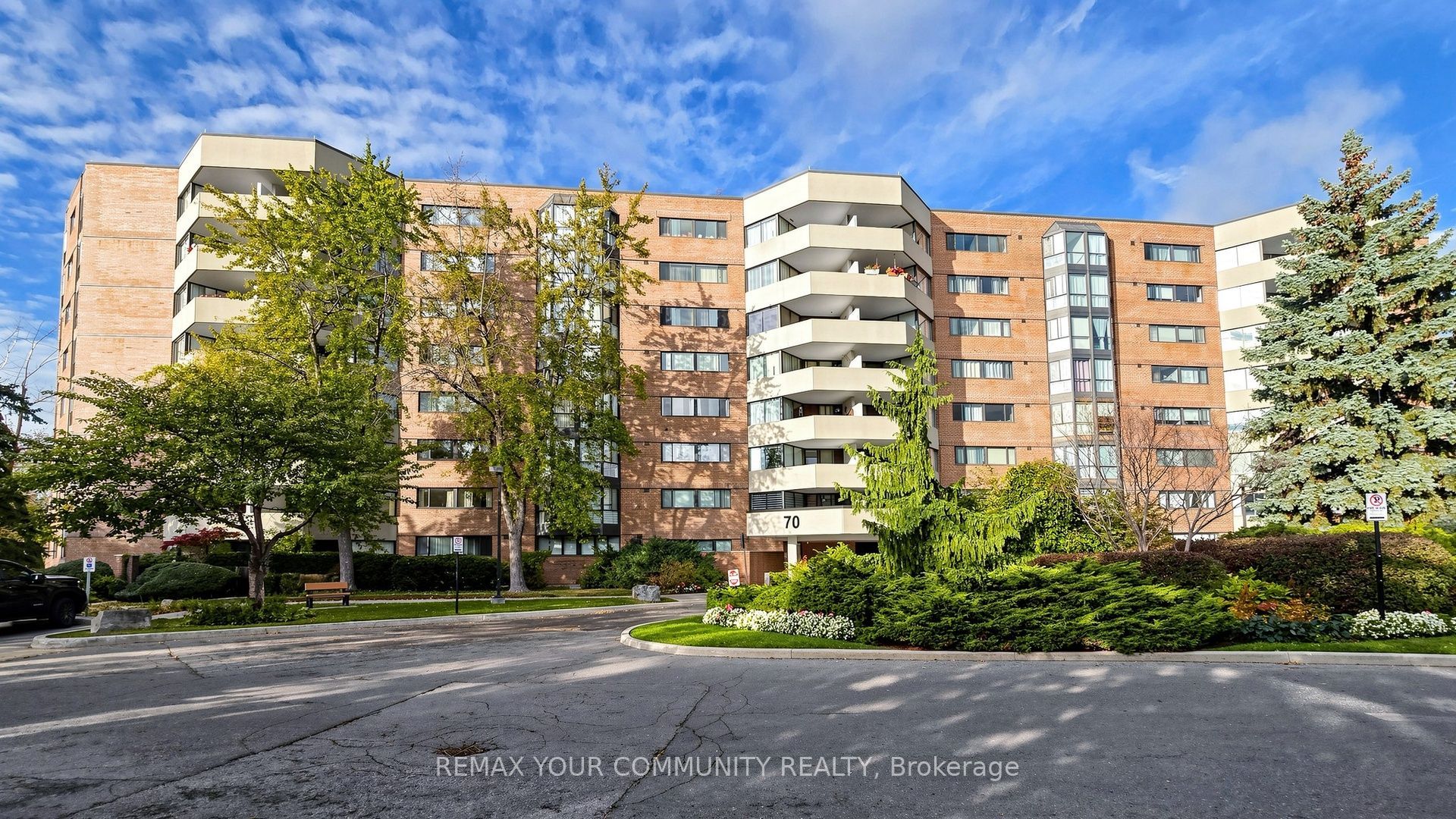 70 Baif Boulevard 608 Property Photo 2