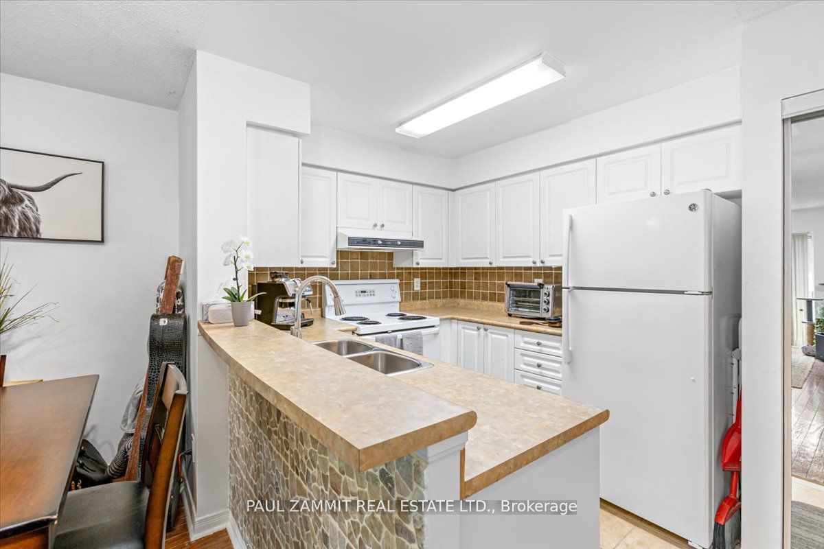 39 Oneida Crescent 306 Property Photo 5