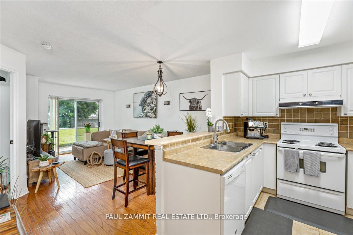 39 Oneida Crescent 306 Property Photo 11