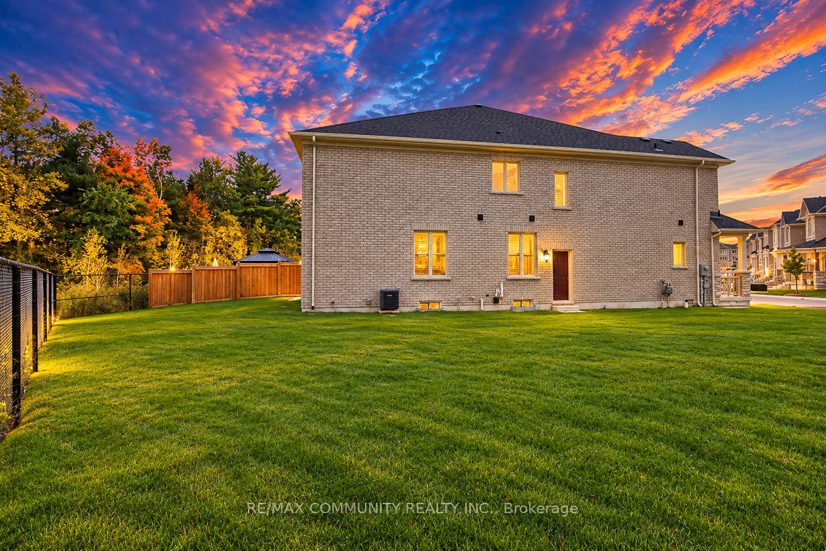 40 Liam Lane Property Photo 29