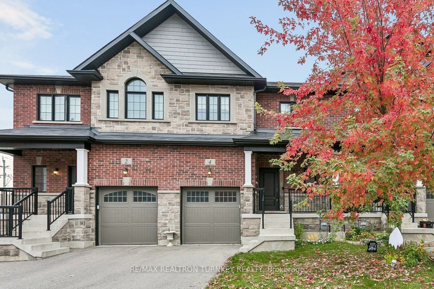 4 Gord Matthews Way Property Photo 1