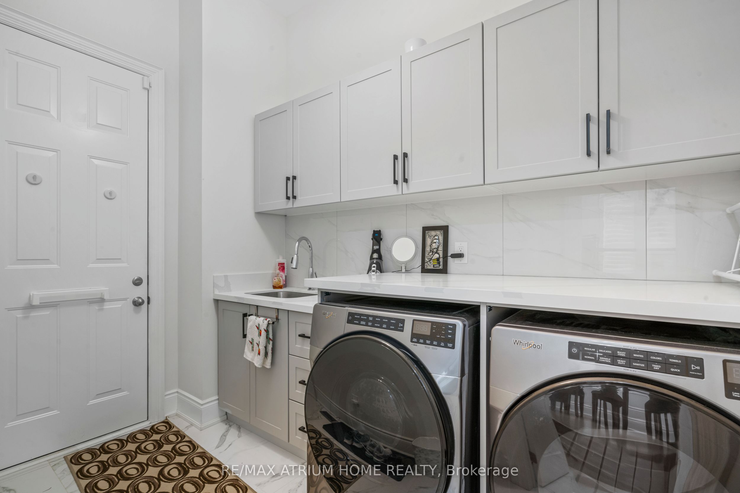 71 Silk Twist Drive Property Photo 15