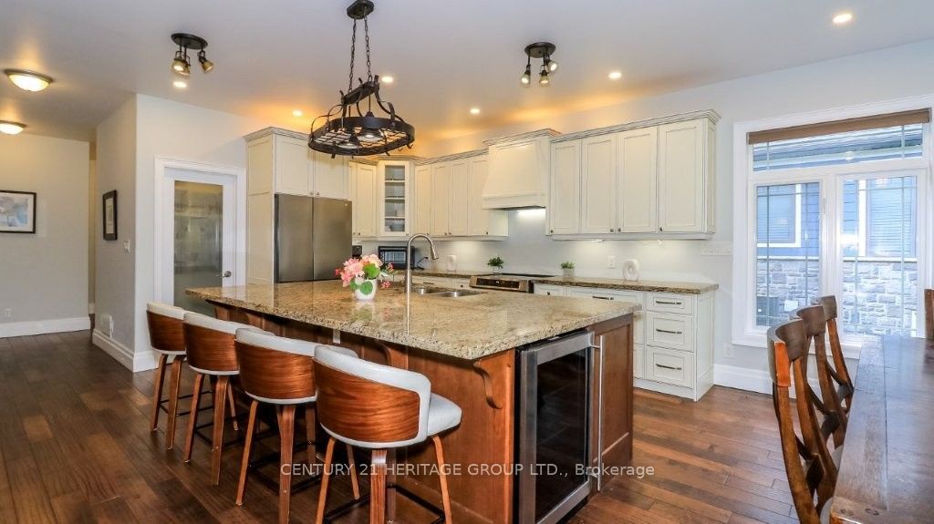 3500 Crescent Harbour Road Property Photo 5