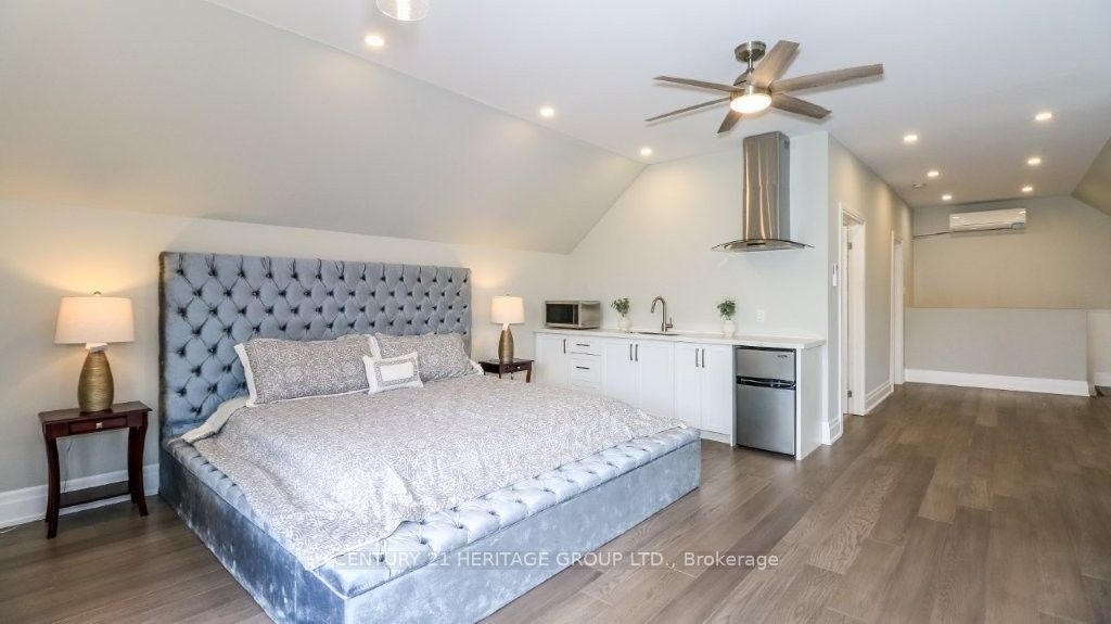 3500 Crescent Harbour Road Property Photo 14