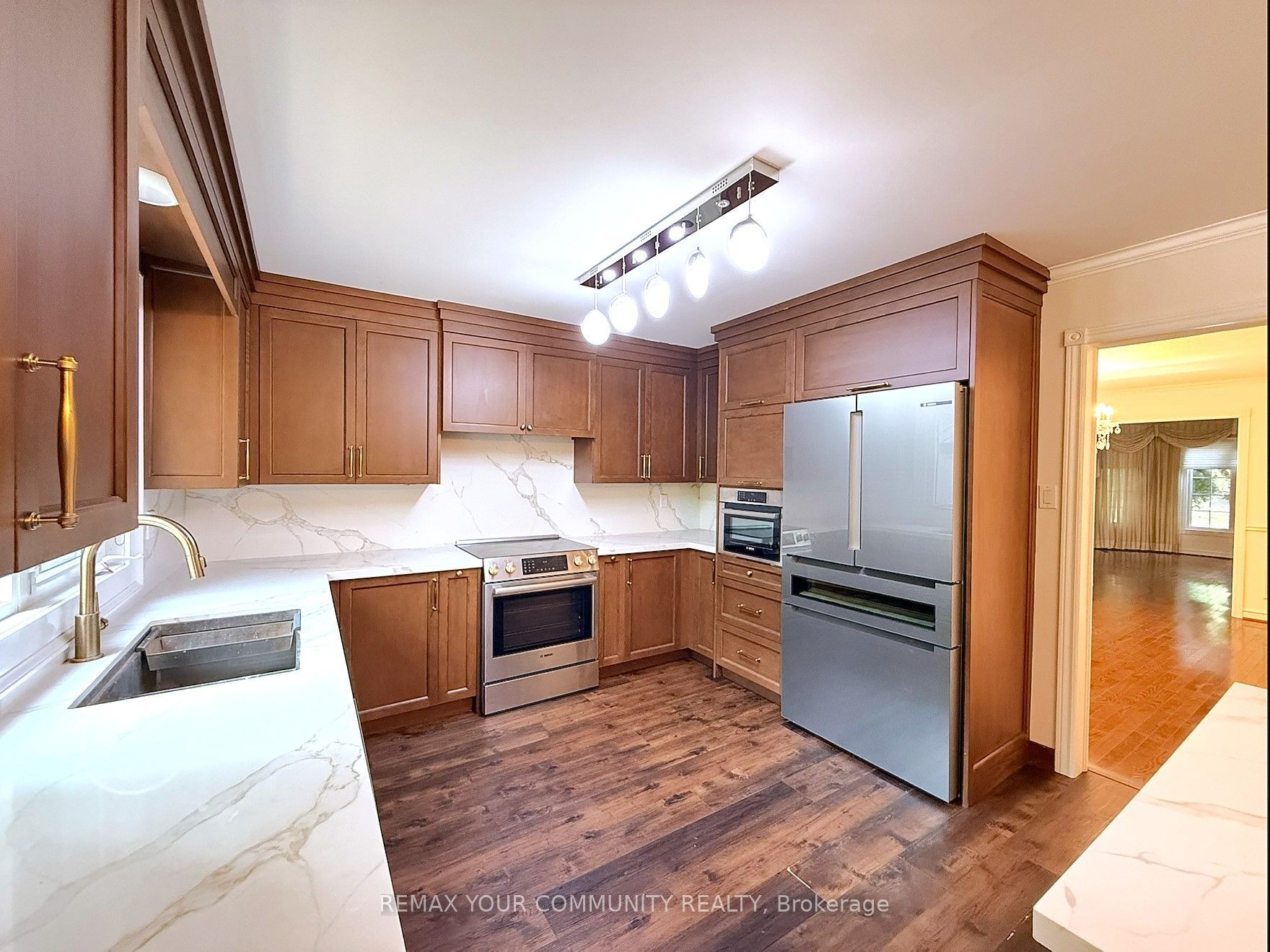 7 Crescentview Road Property Photo 3