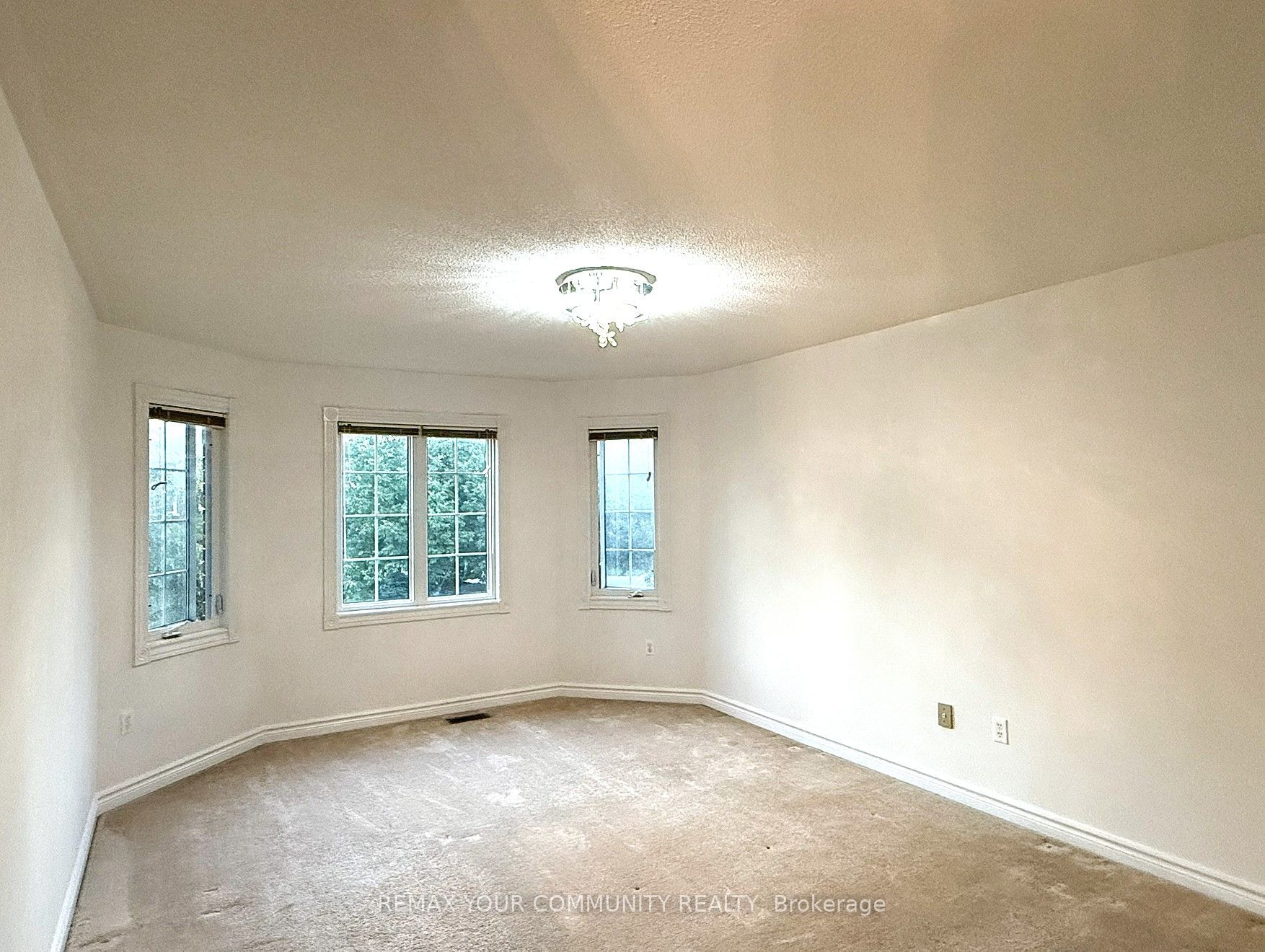 7 Crescentview Road Property Photo 16