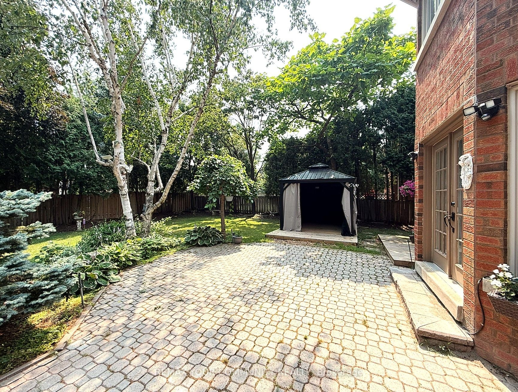 7 Crescentview Road Property Photo 29