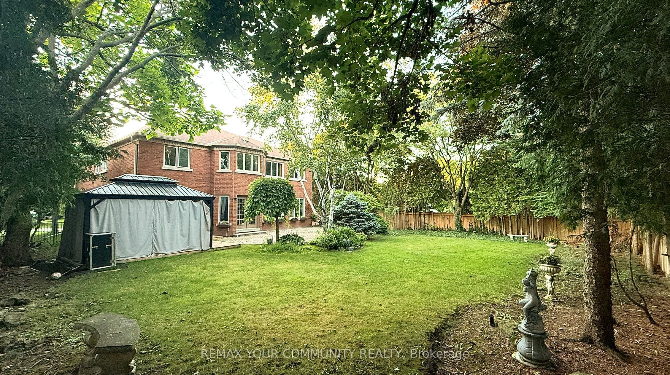 7 Crescentview Road Property Photo 32