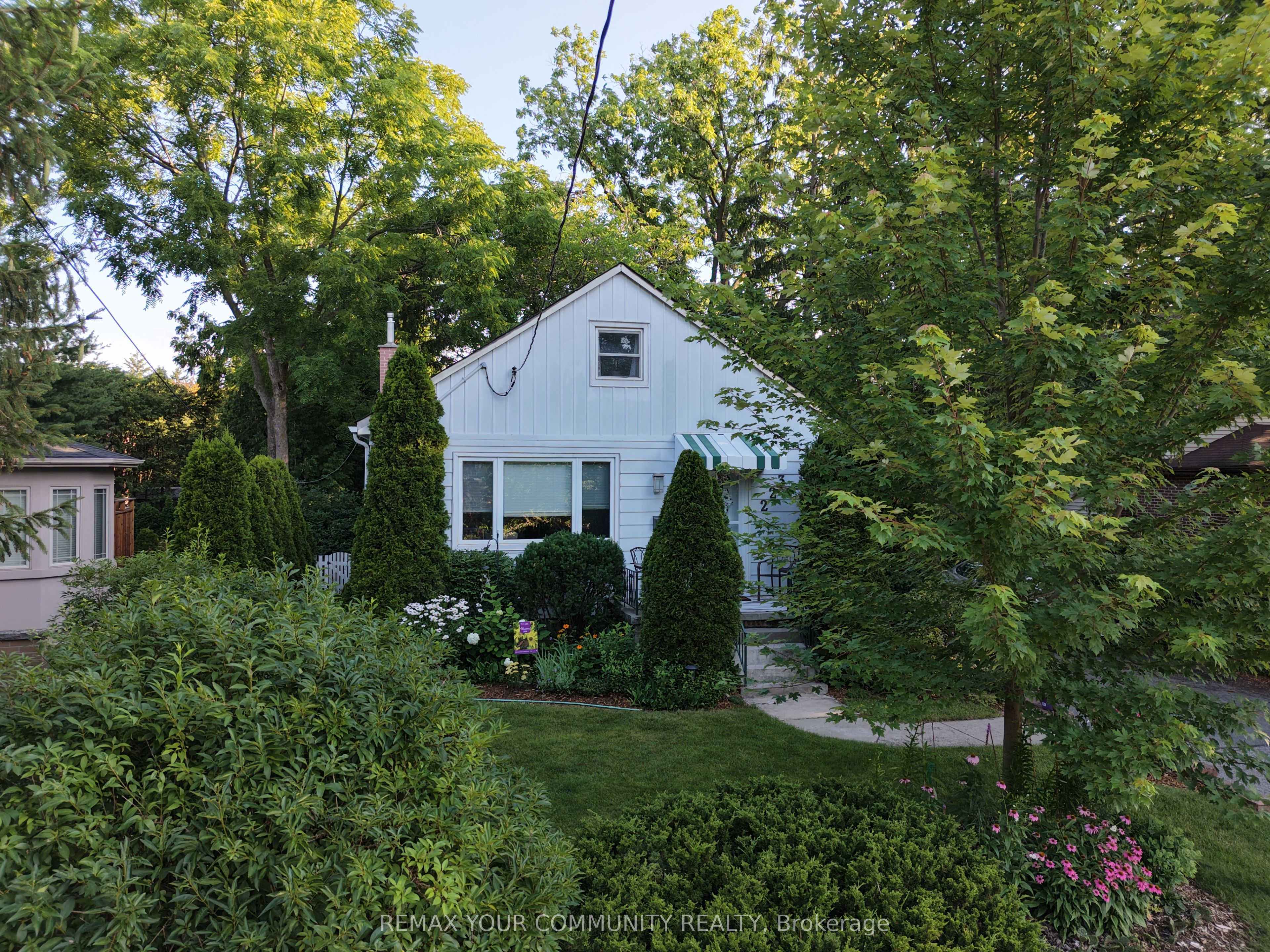 223 Richmond Street Property Photo 5