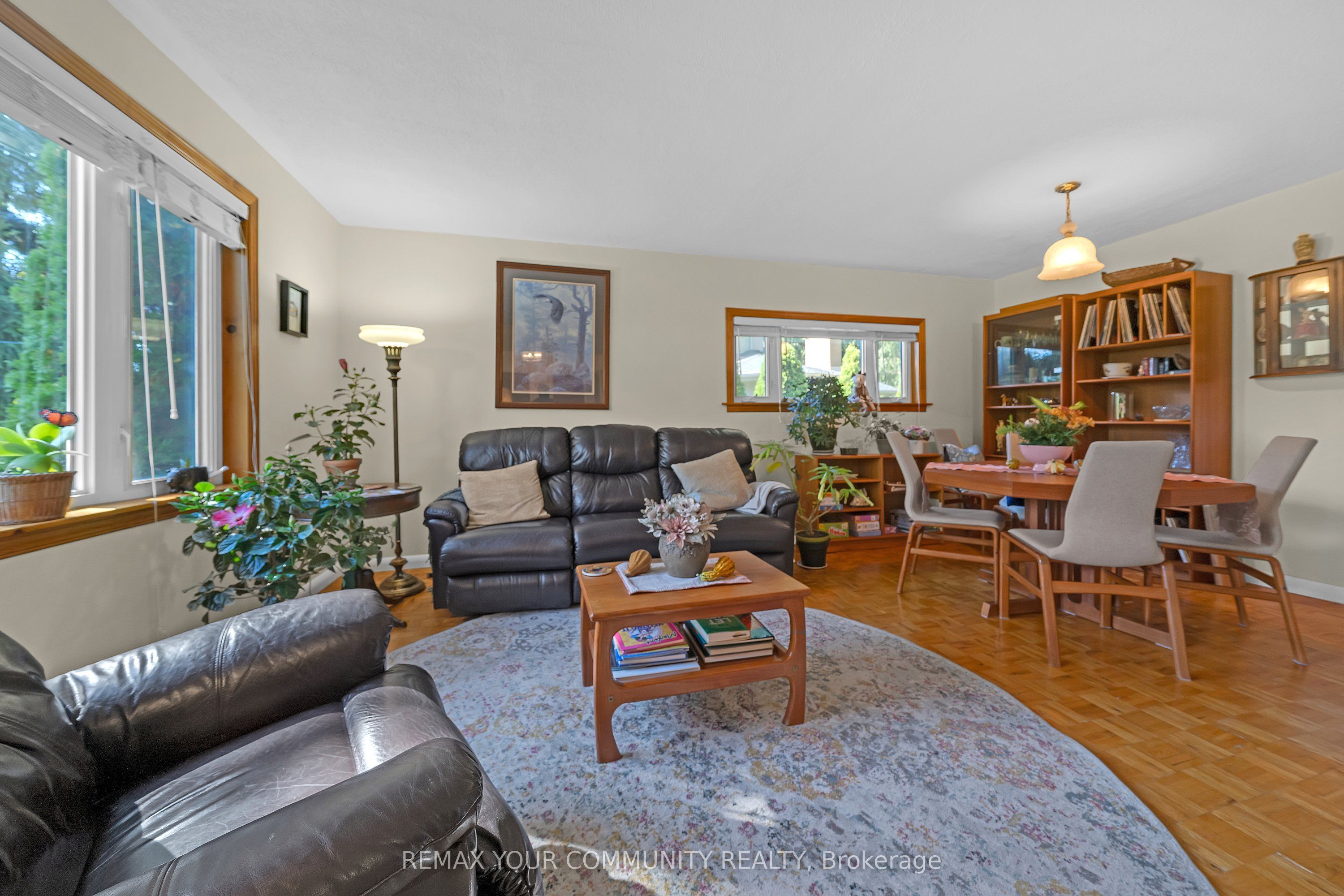 223 Richmond Street Property Photo 8
