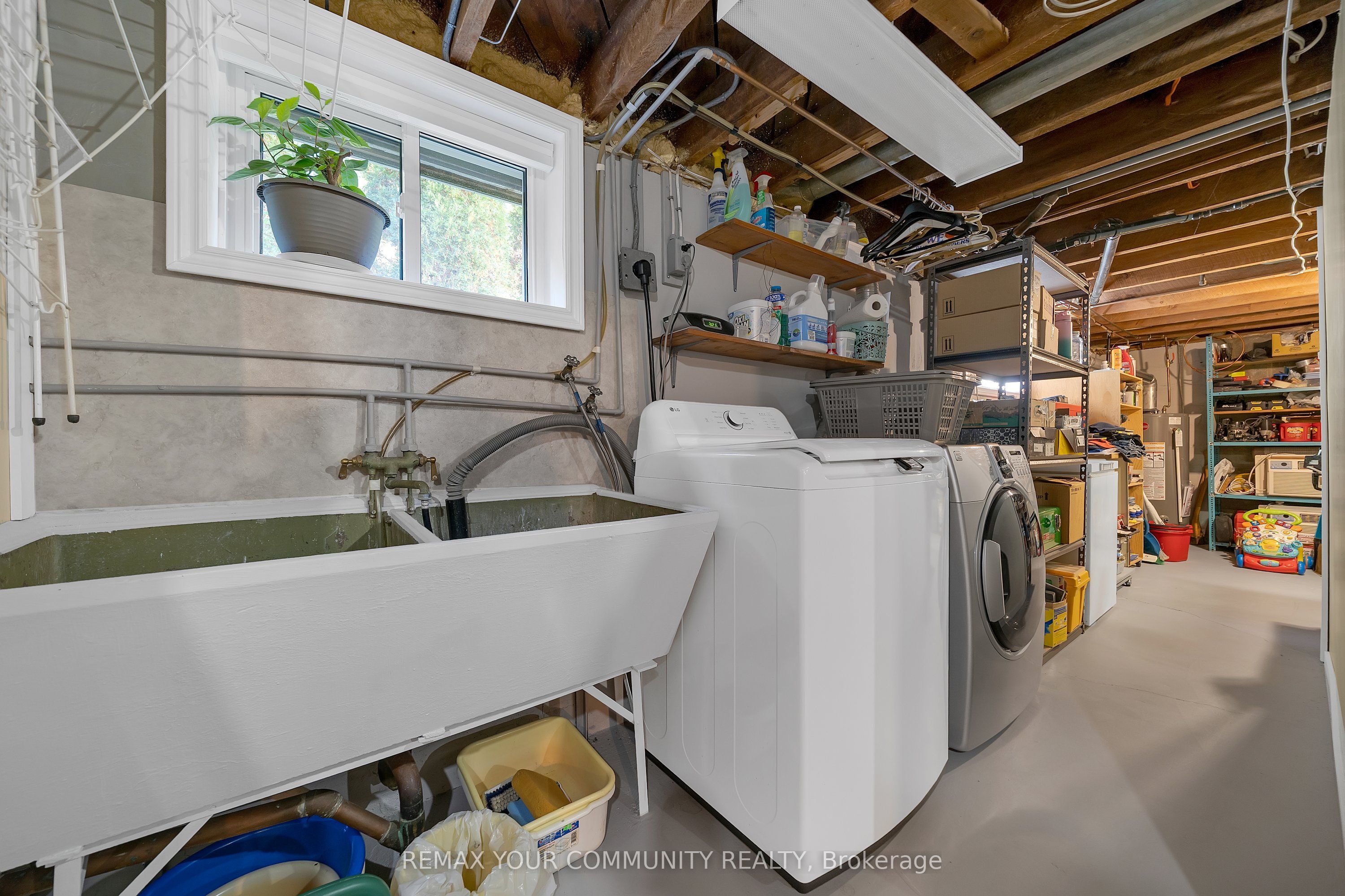 223 Richmond Street Property Photo 27