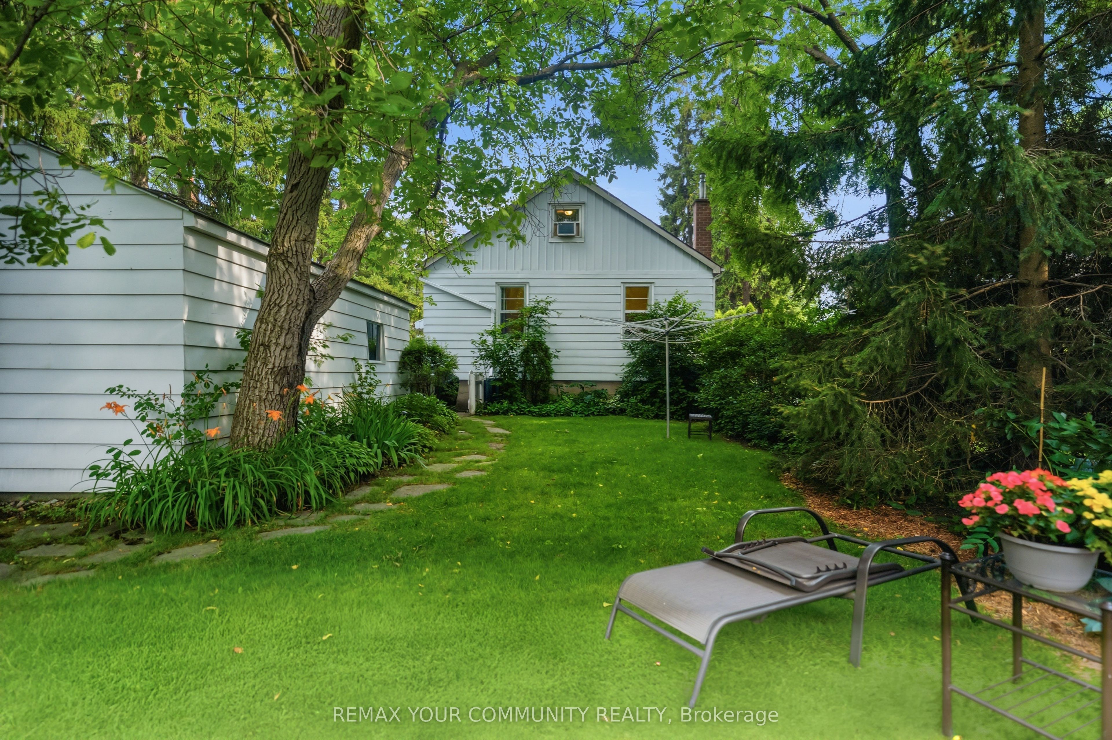 223 Richmond Street Property Photo 30