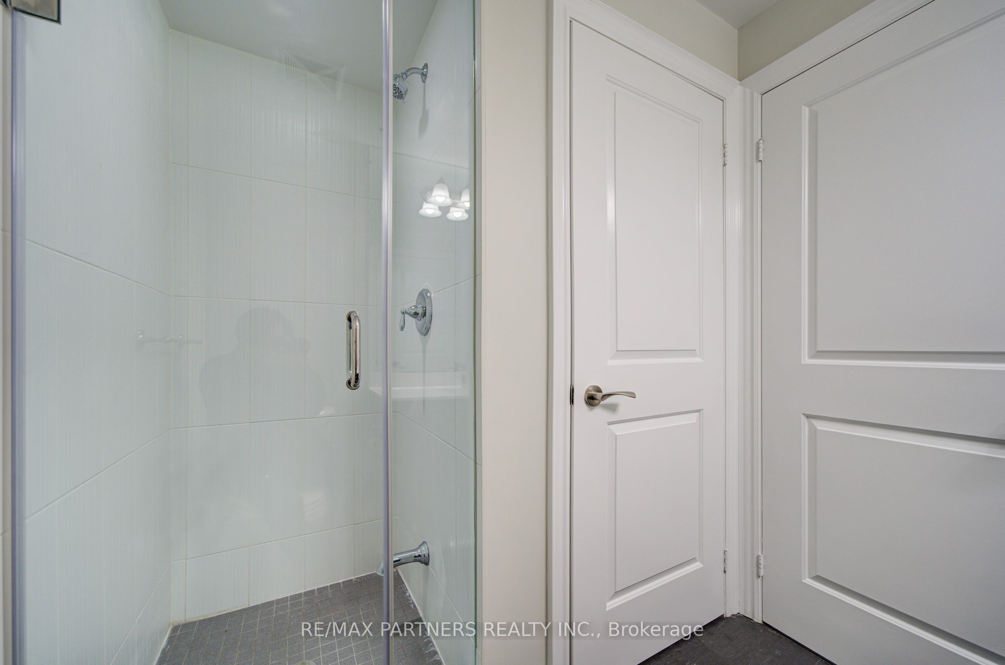 89 South Town Centre Boulevard 1009 Property Photo 9