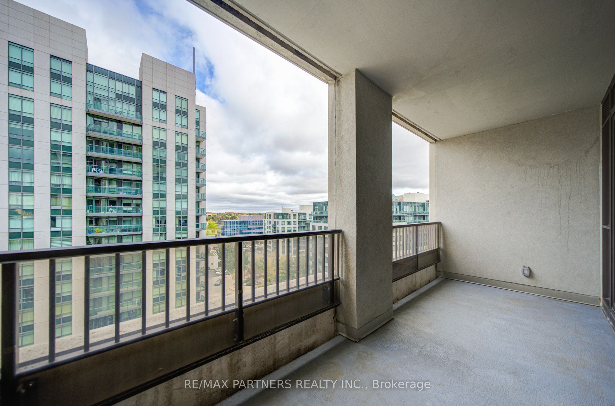 89 South Town Centre Boulevard 1009 Property Photo 14