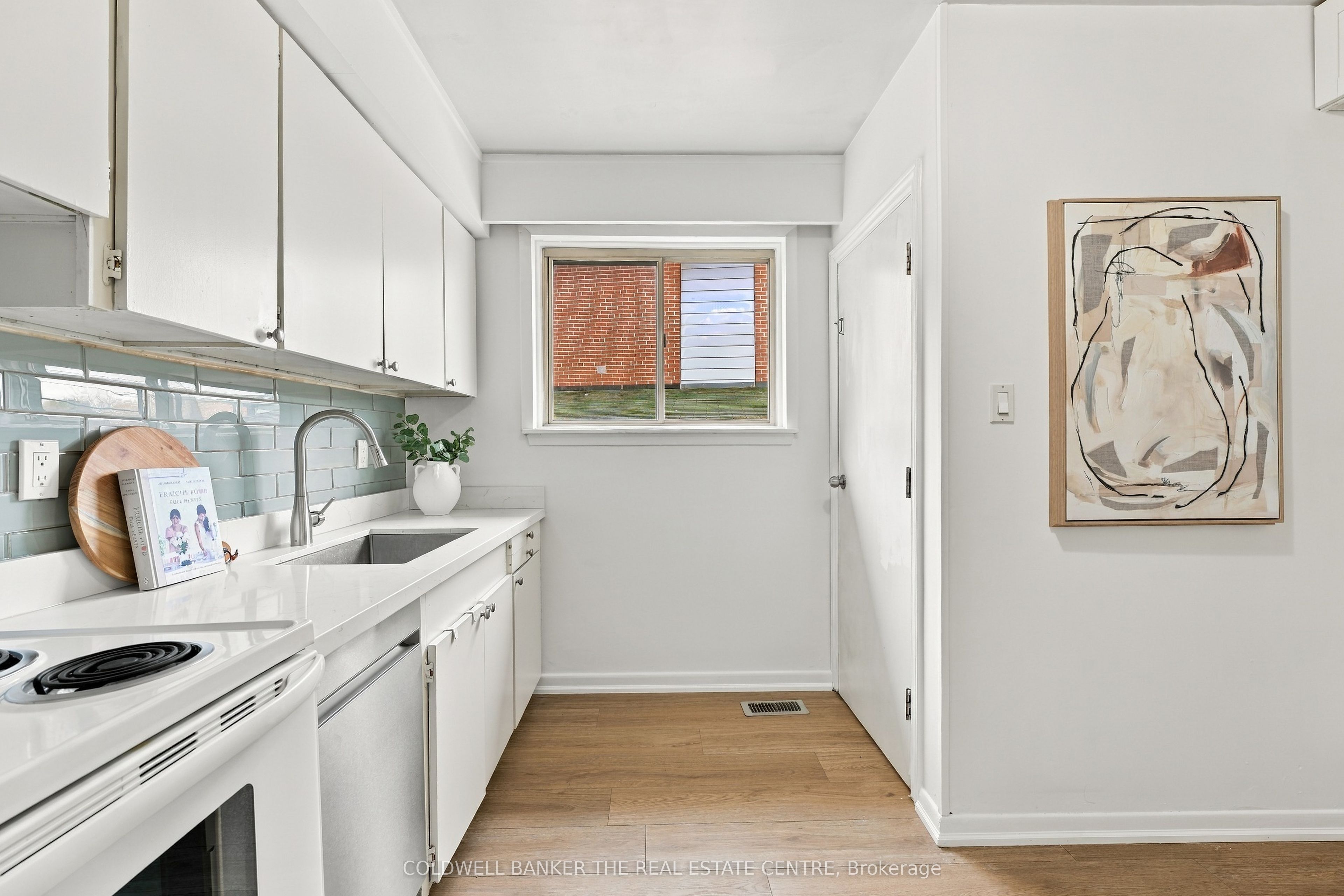 21 Glass Drive Property Photo 8