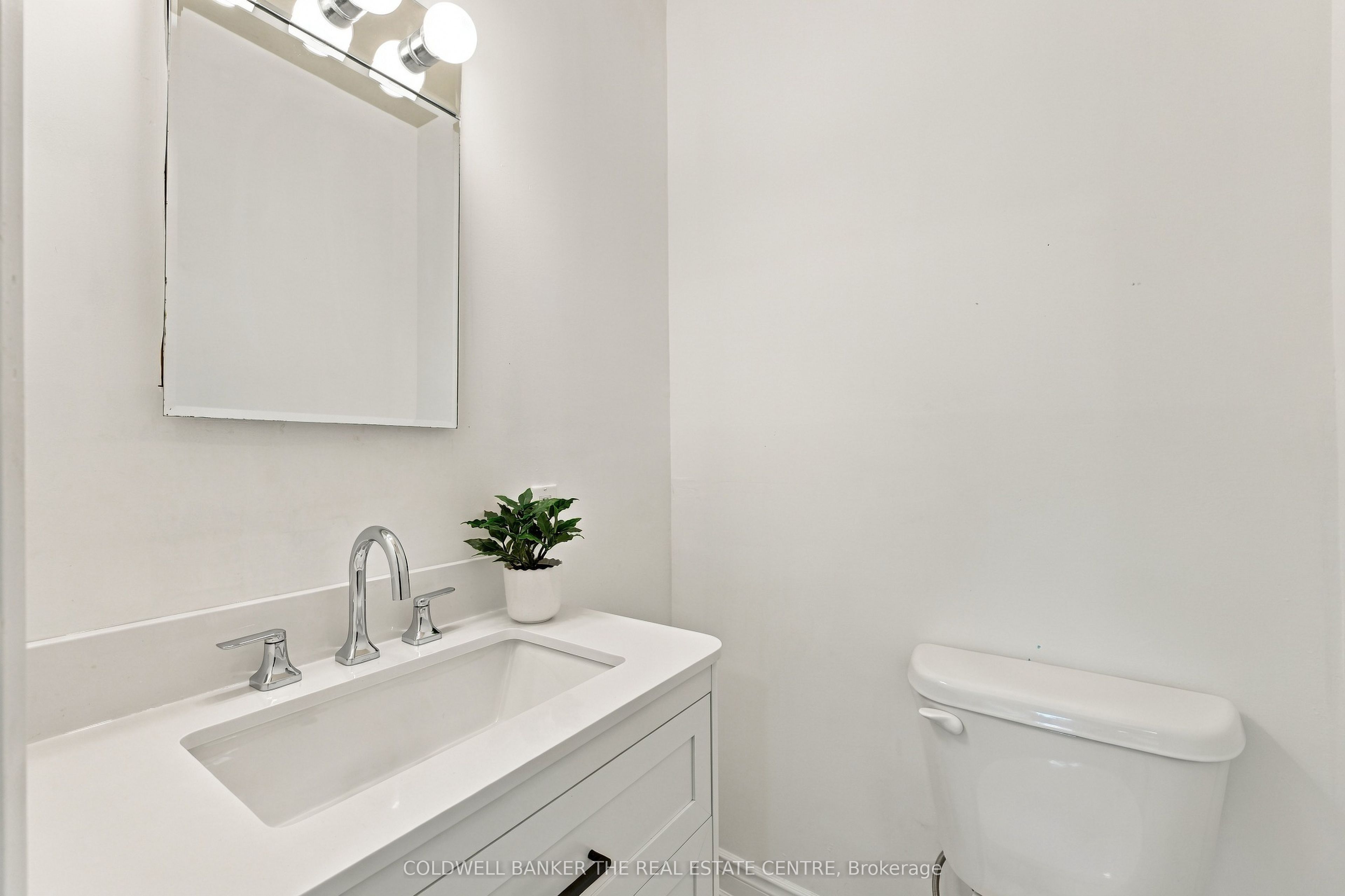 21 Glass Drive Property Photo 13