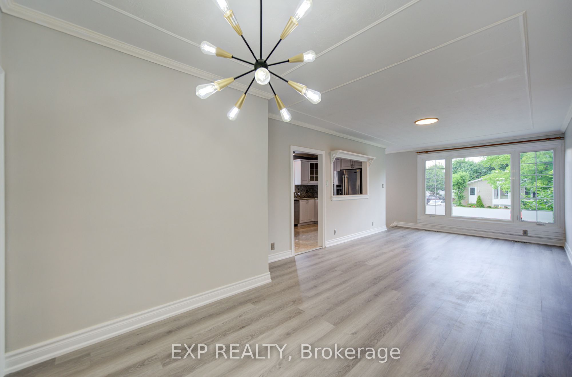 167 Taylor Mills Drive N Property Photo 6