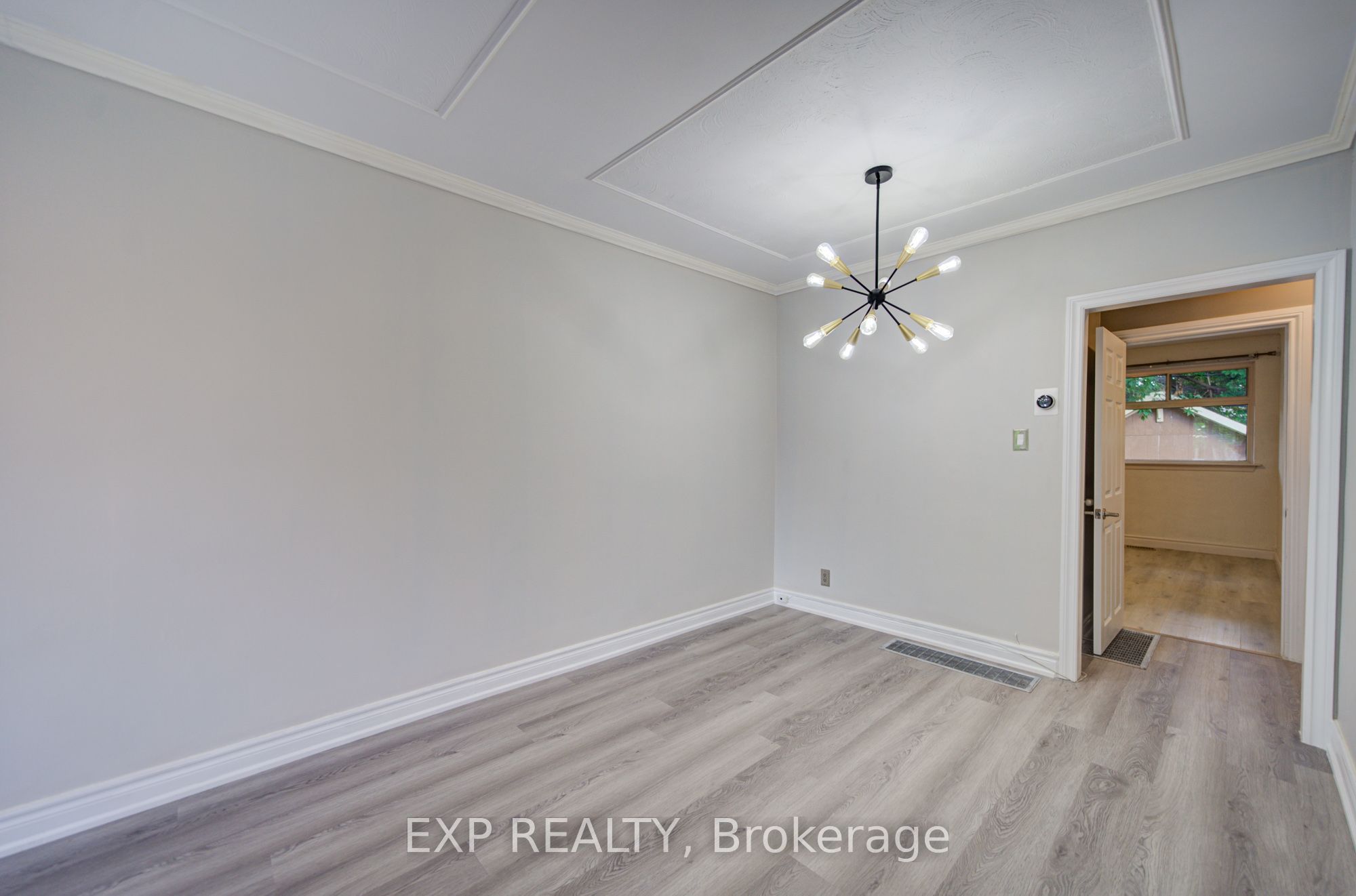 167 Taylor Mills Drive N Property Photo 7