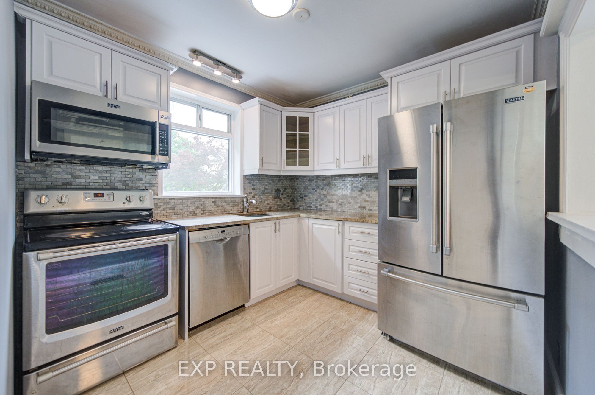 167 Taylor Mills Drive N Property Photo 10