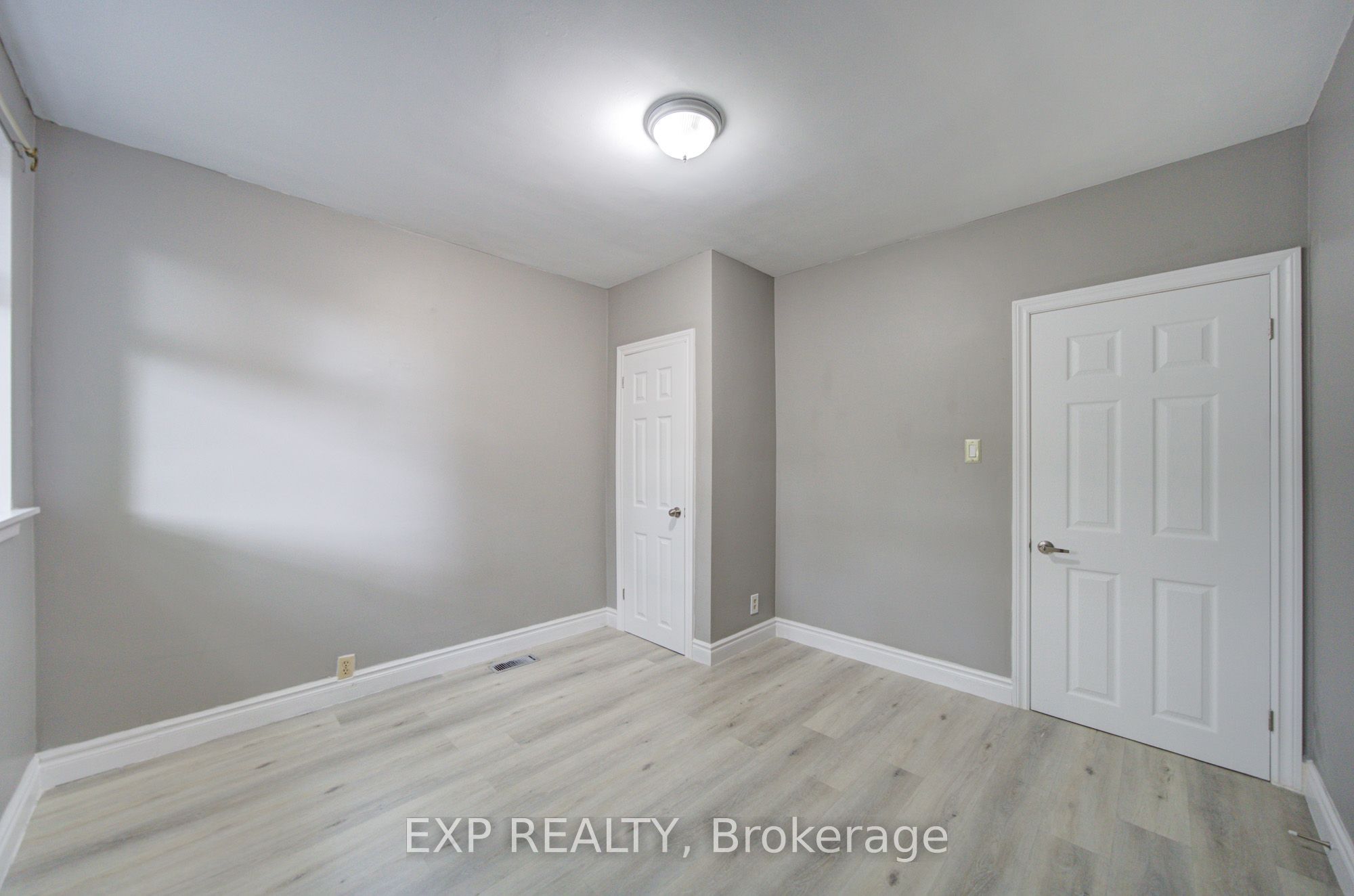 167 Taylor Mills Drive N Property Photo 20