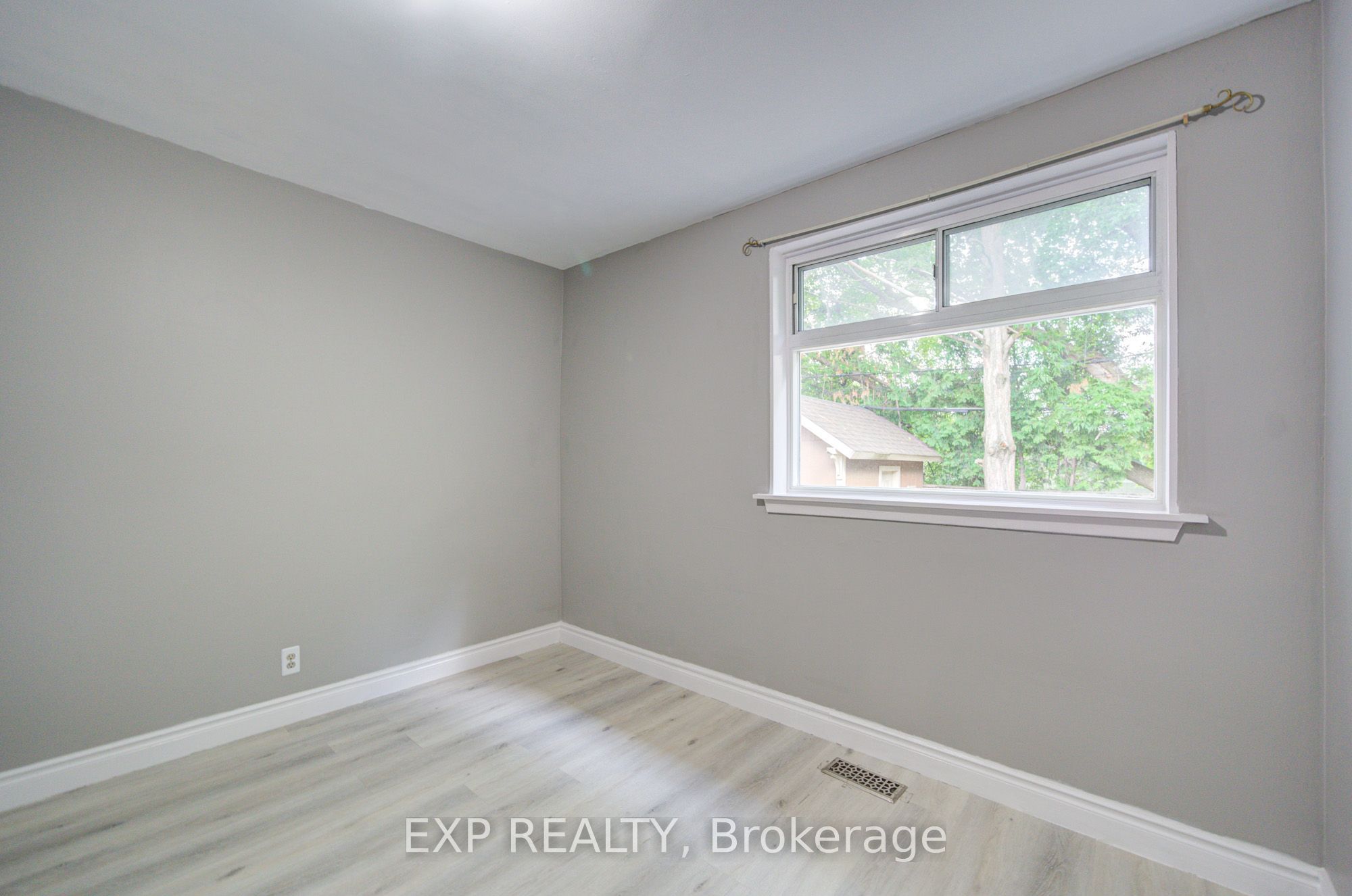 167 Taylor Mills Drive N Property Photo 21