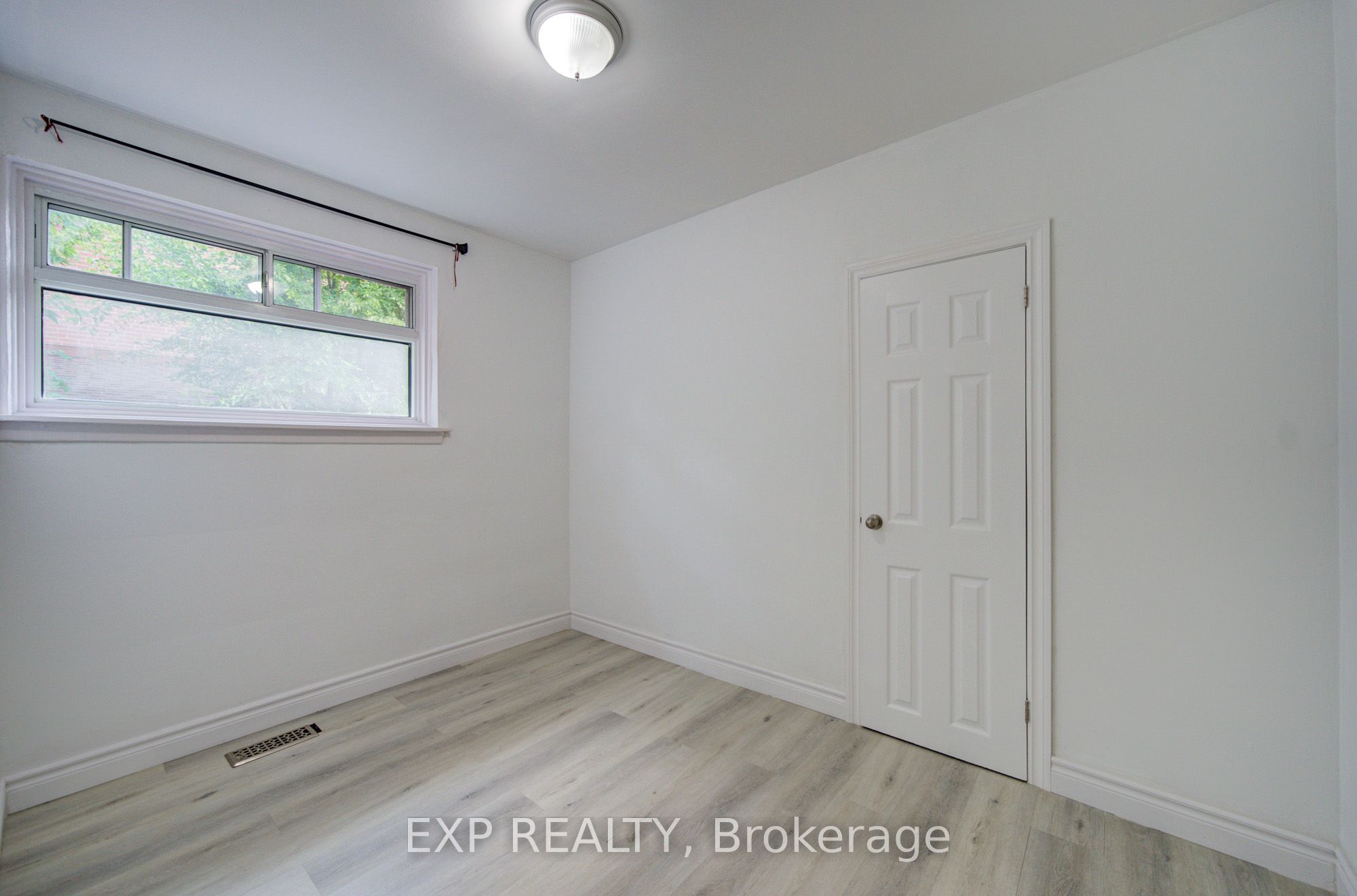 167 Taylor Mills Drive N Property Photo 24