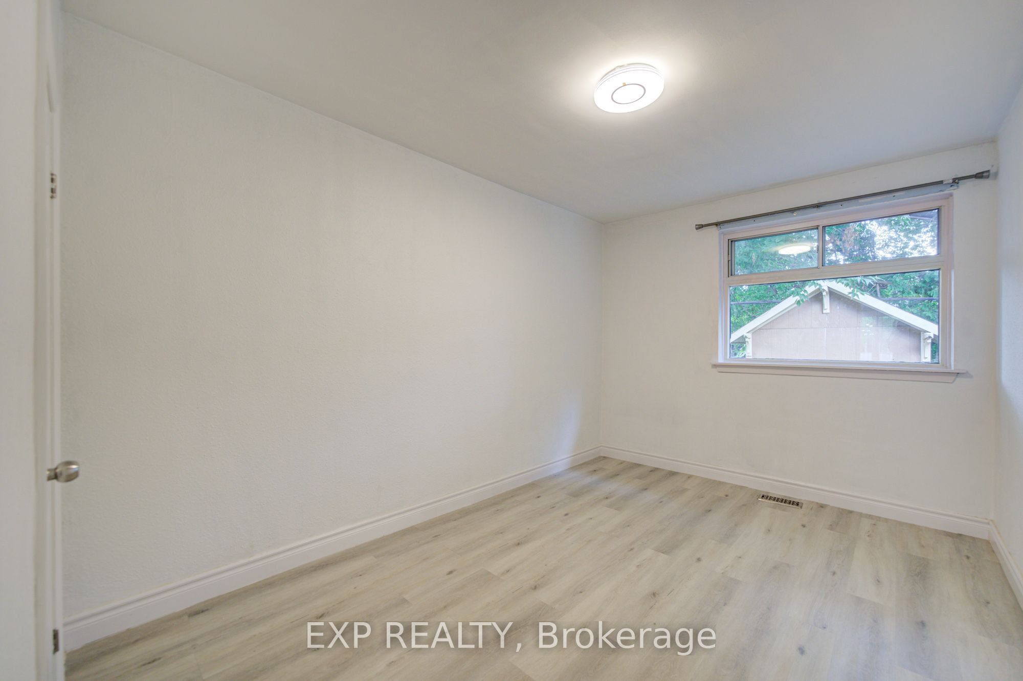 167 Taylor Mills Drive N Property Photo 27