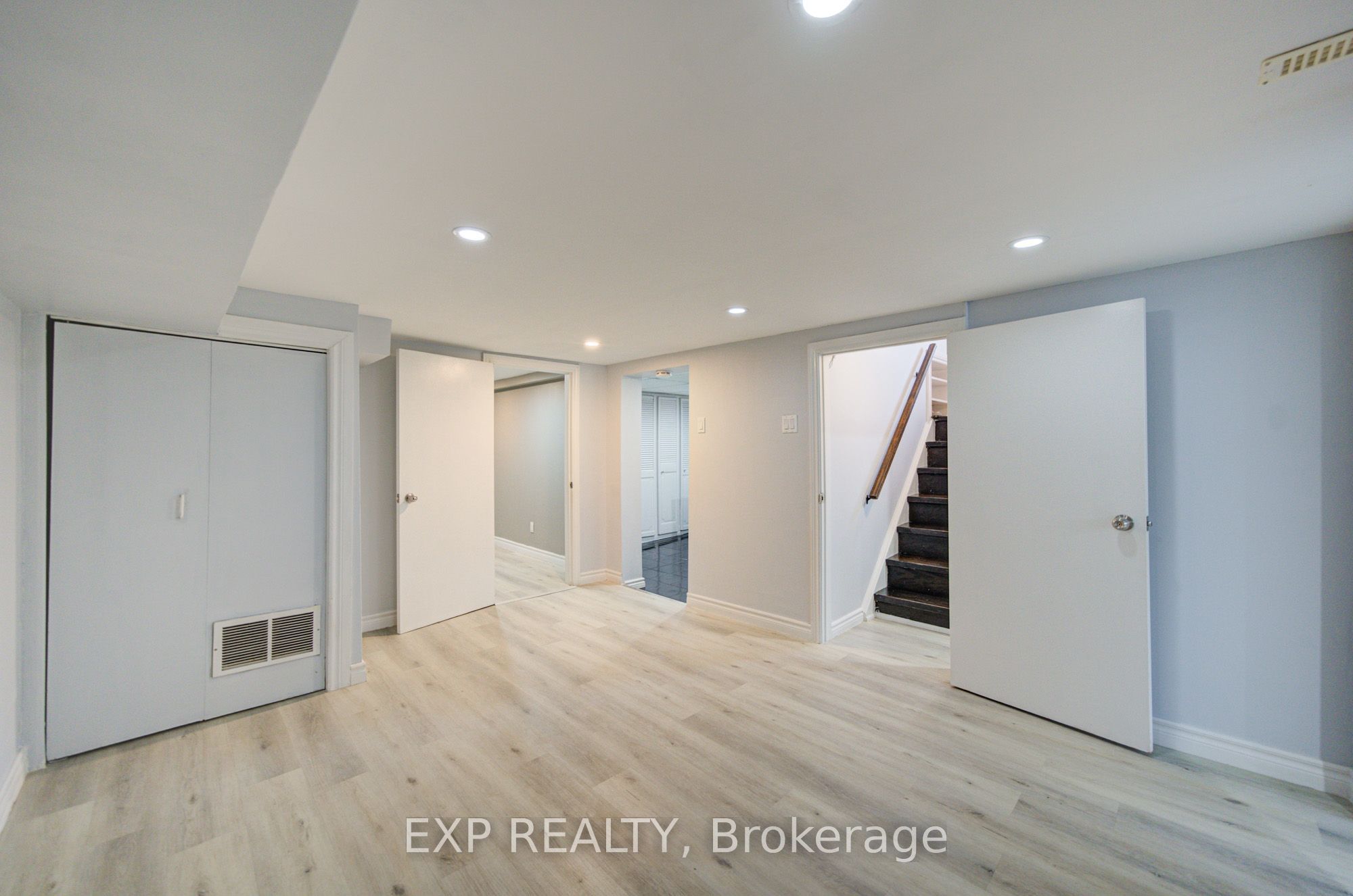 167 Taylor Mills Drive N Property Photo 33