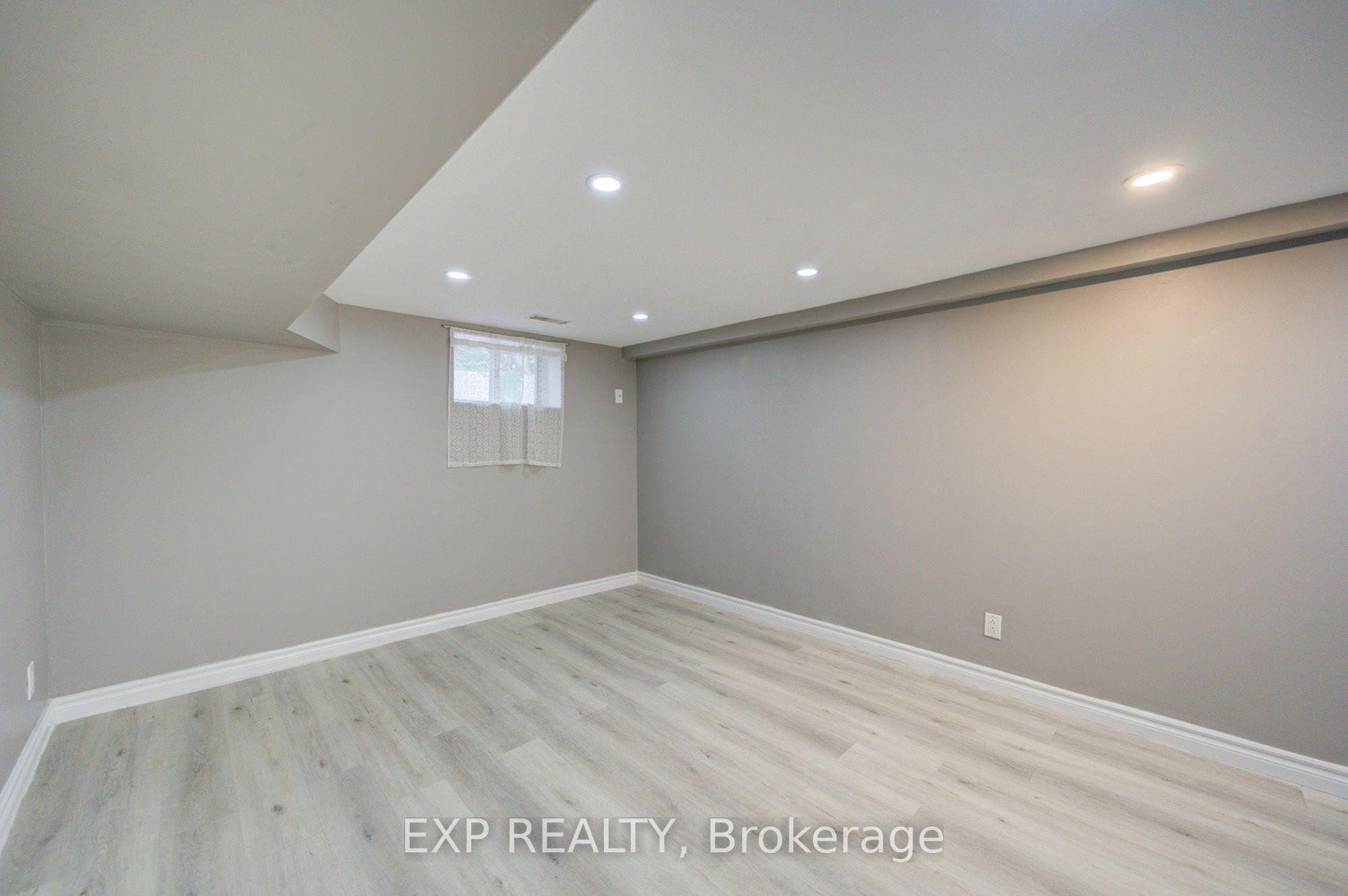 167 Taylor Mills Drive N Property Photo 36