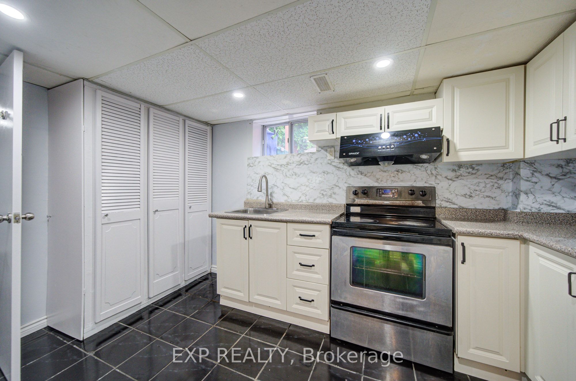167 Taylor Mills Drive N Property Photo 38