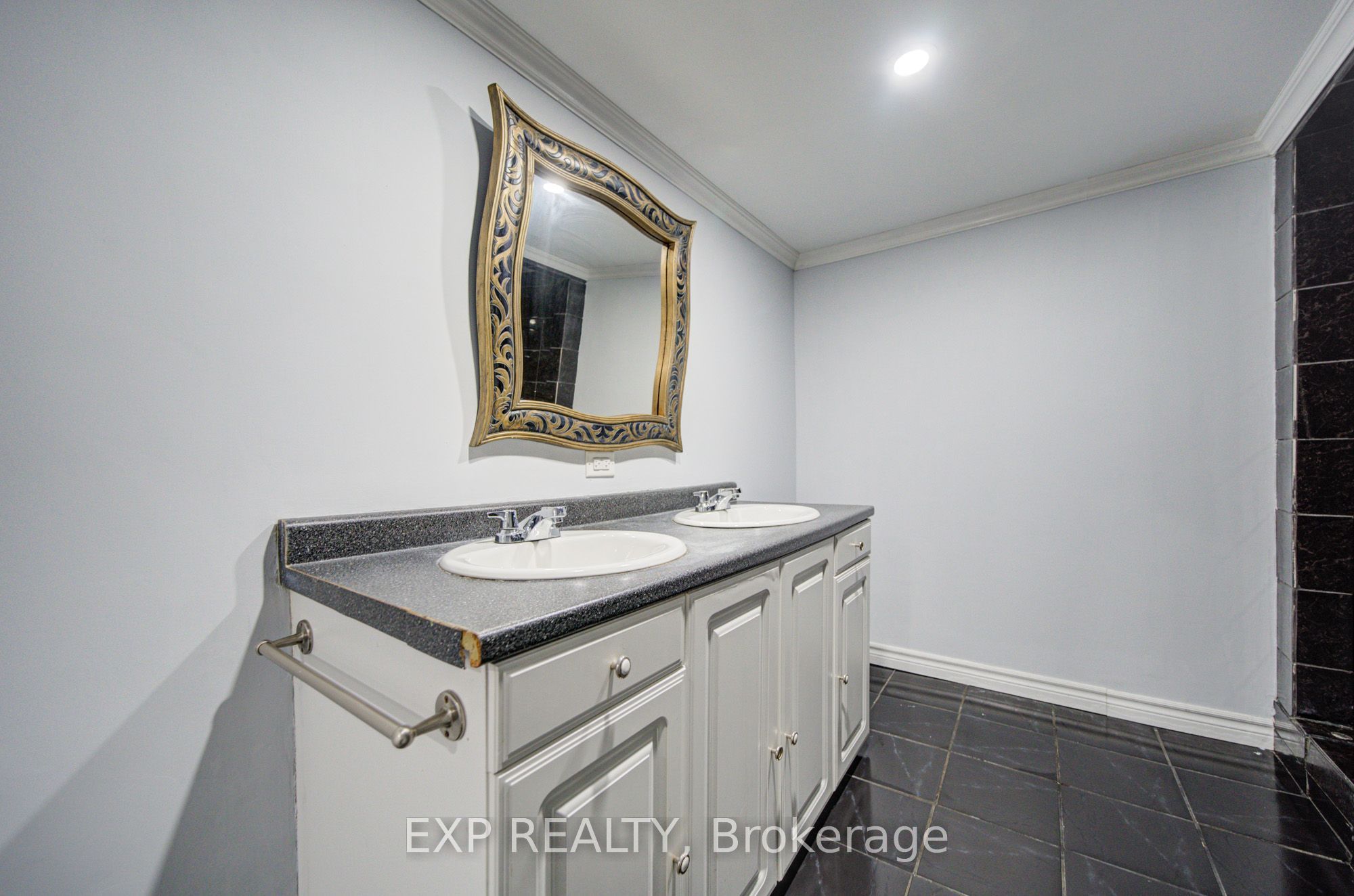 167 Taylor Mills Drive N Property Photo 43