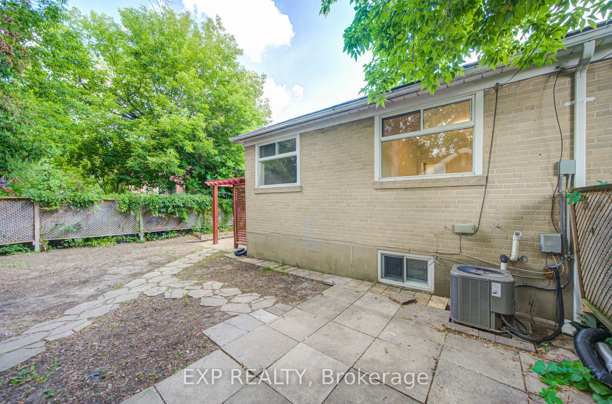 167 Taylor Mills Drive N Property Photo 47