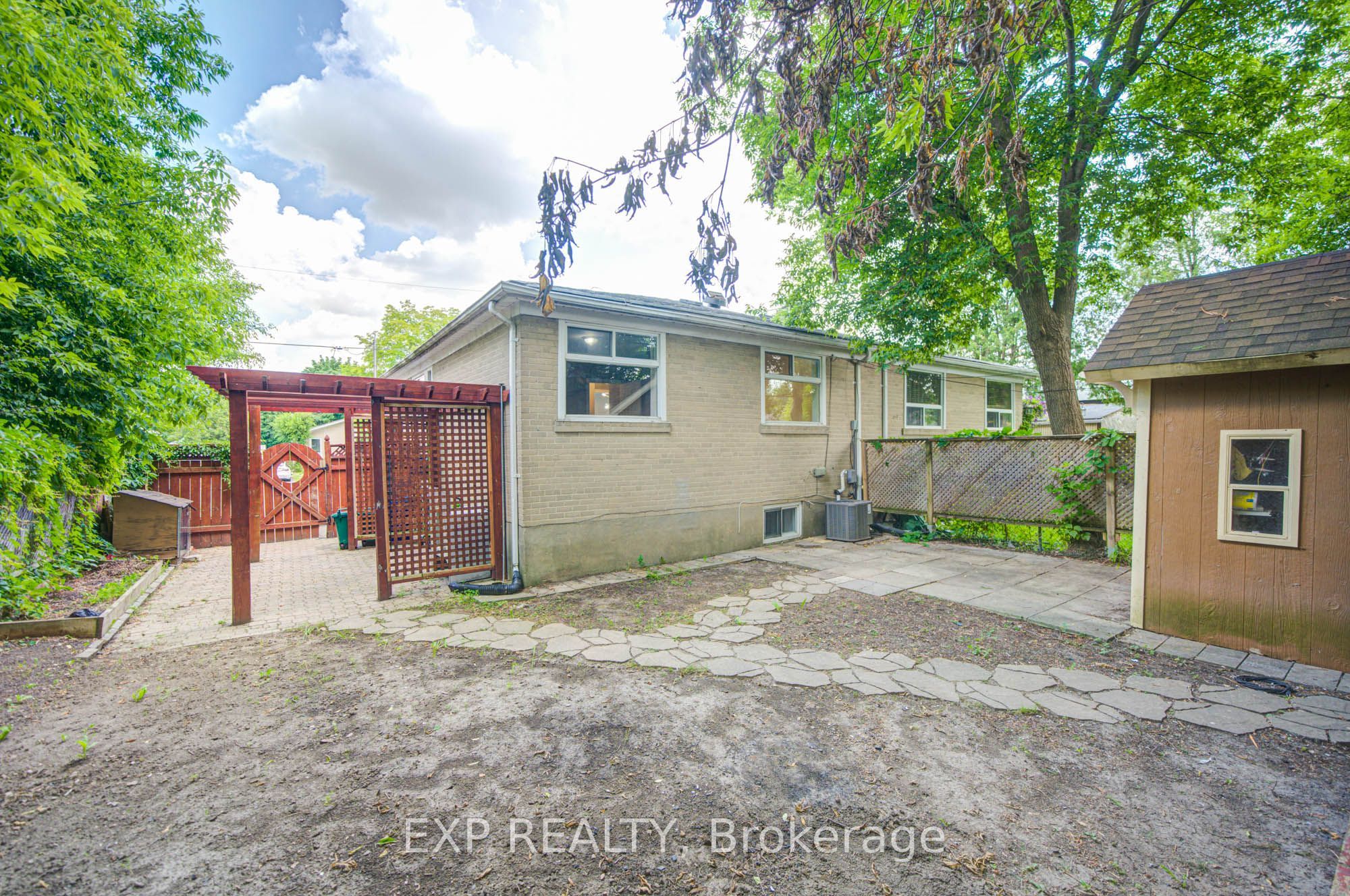 167 Taylor Mills Drive N Property Photo 49